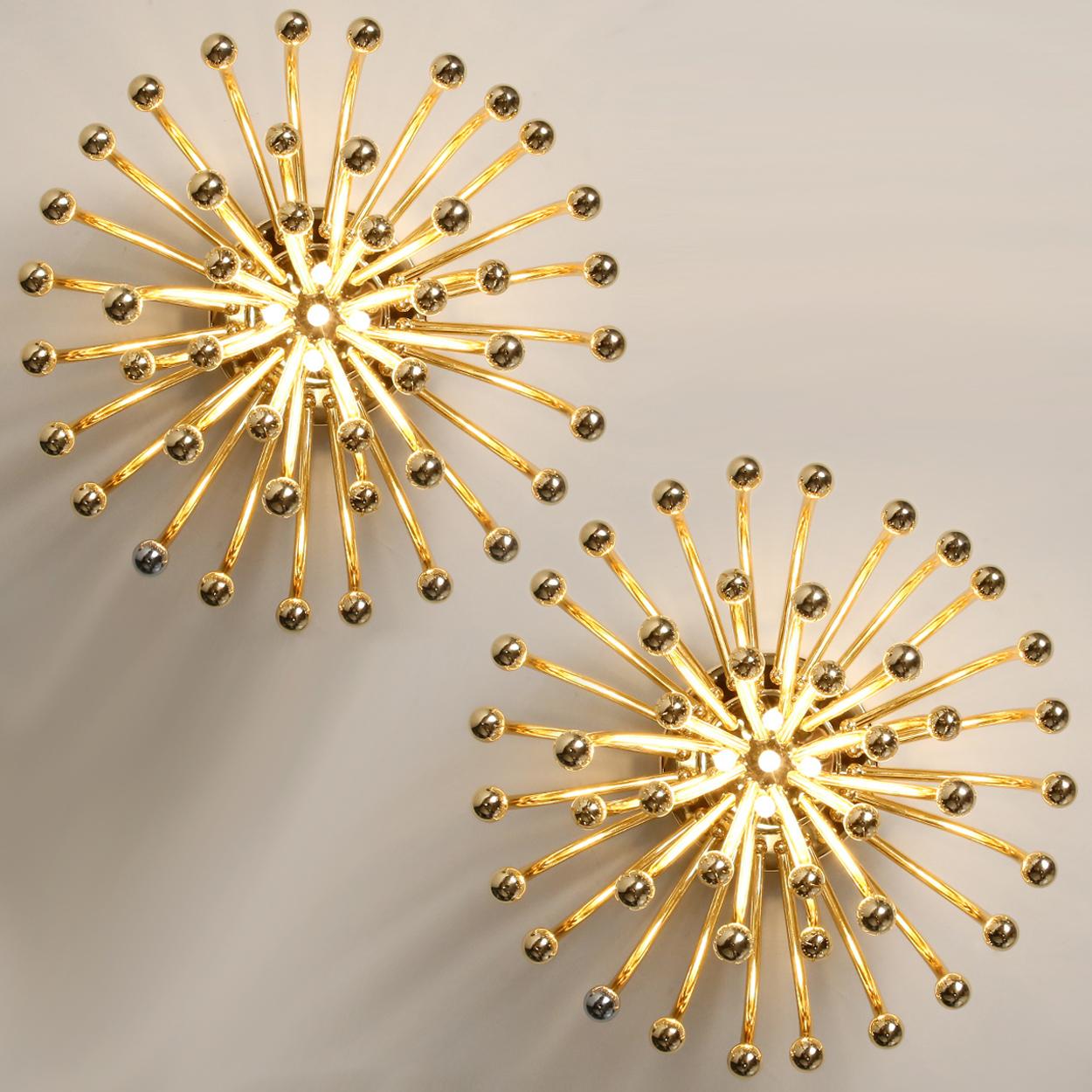Italian 1 of the 3 Large Valenti Luce Pistillino Wall Lights, Italy, 1970 For Sale