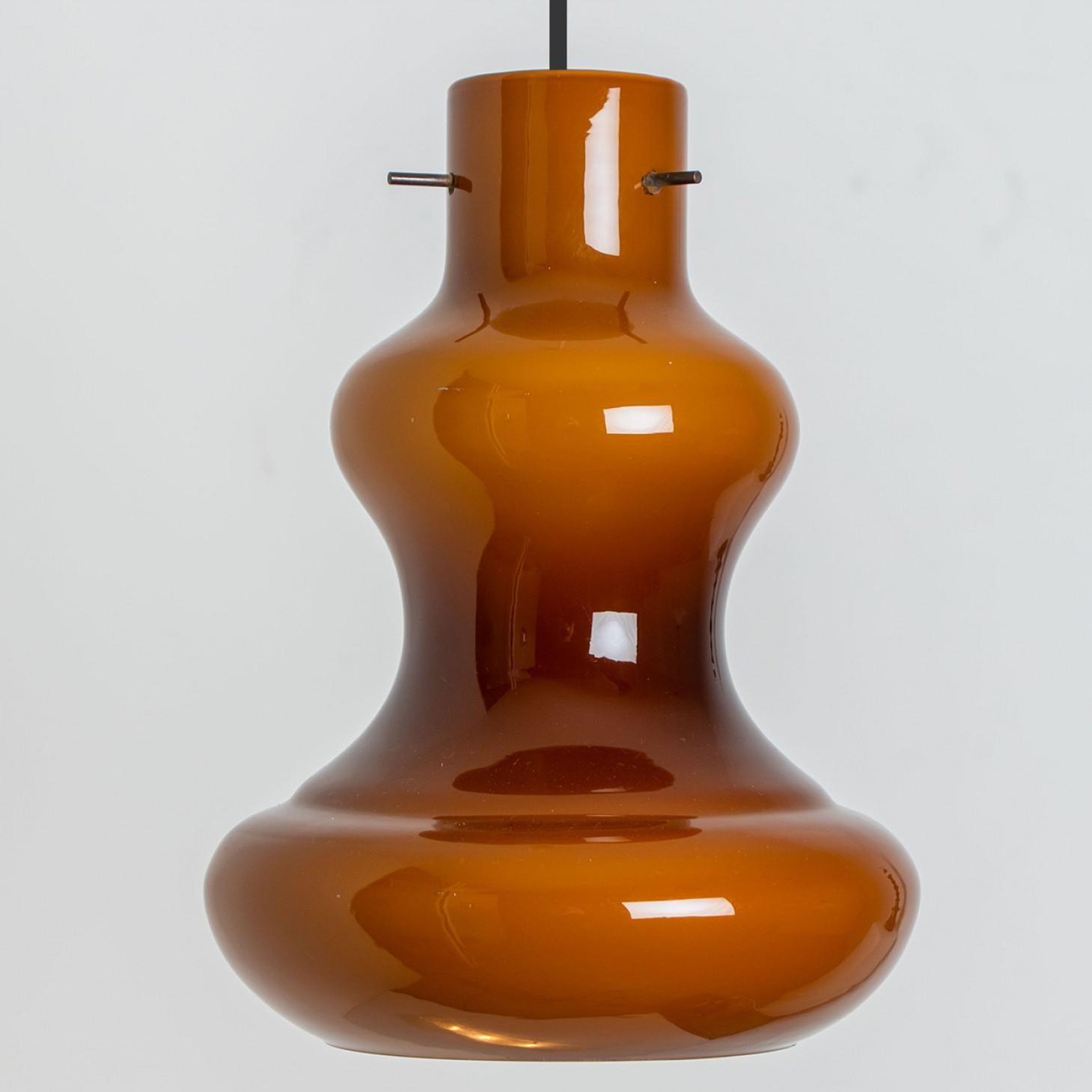 Italiano 1 delle 3 luci a sospensione in vetro di Murano di Massimo Vignelli per Venini, 1960 in vendita