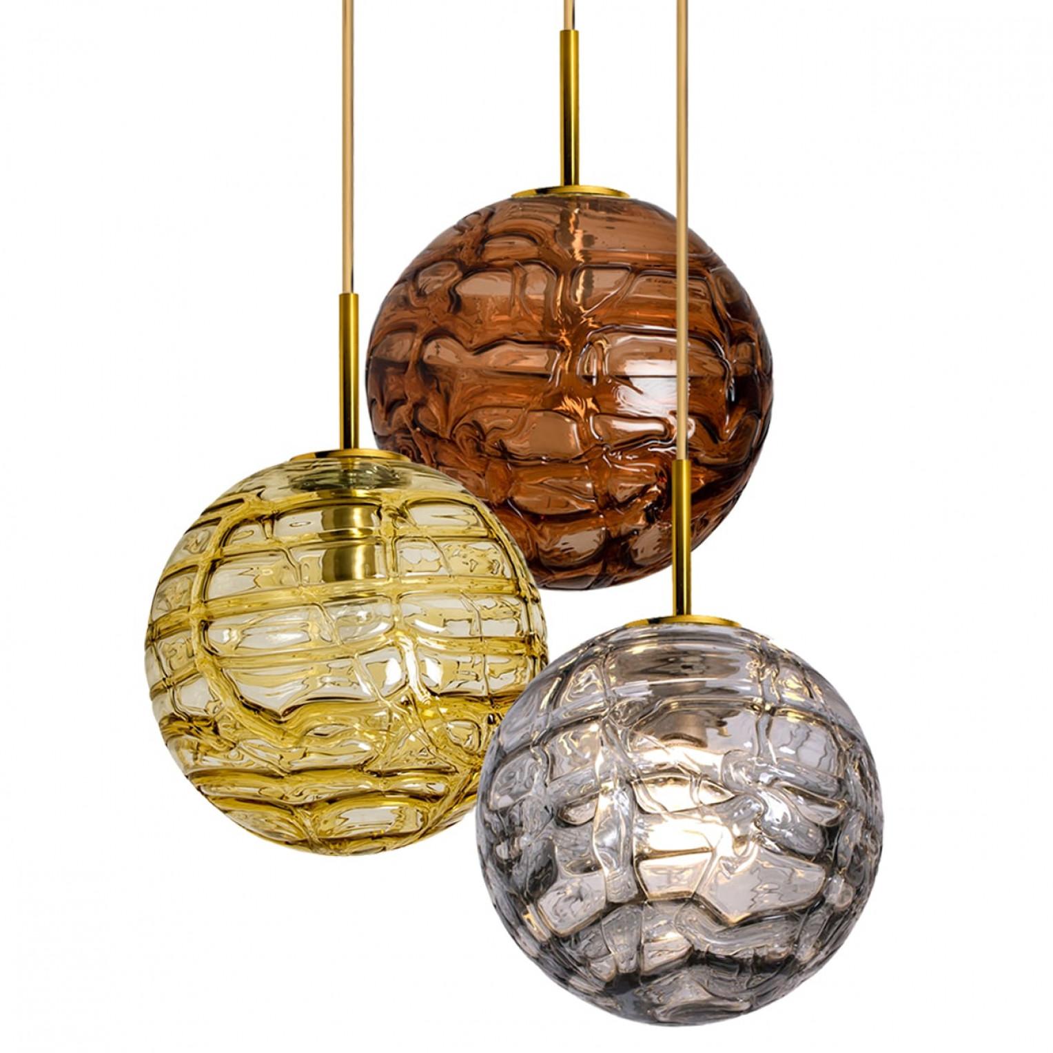 Tedesco 1 delle 3 luci a sospensione in vetro giallo di Murano, Cascade, anni '60 in vendita