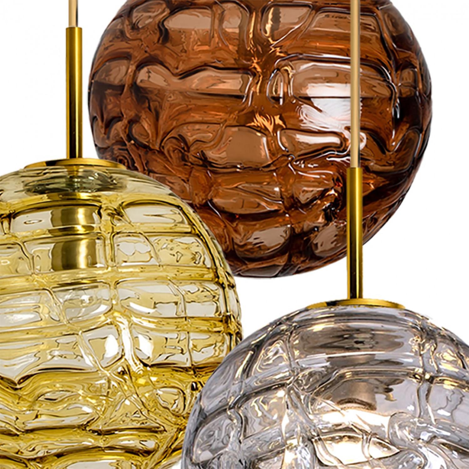 Altro 1 delle 3 luci a sospensione in vetro giallo di Murano, Cascade, anni '60 in vendita