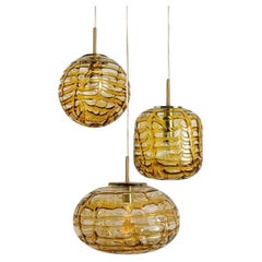 1 de las 3 Lámparas Colgantes de Cristal Amarillo de Murano, Diferentes Formas, Años 60
