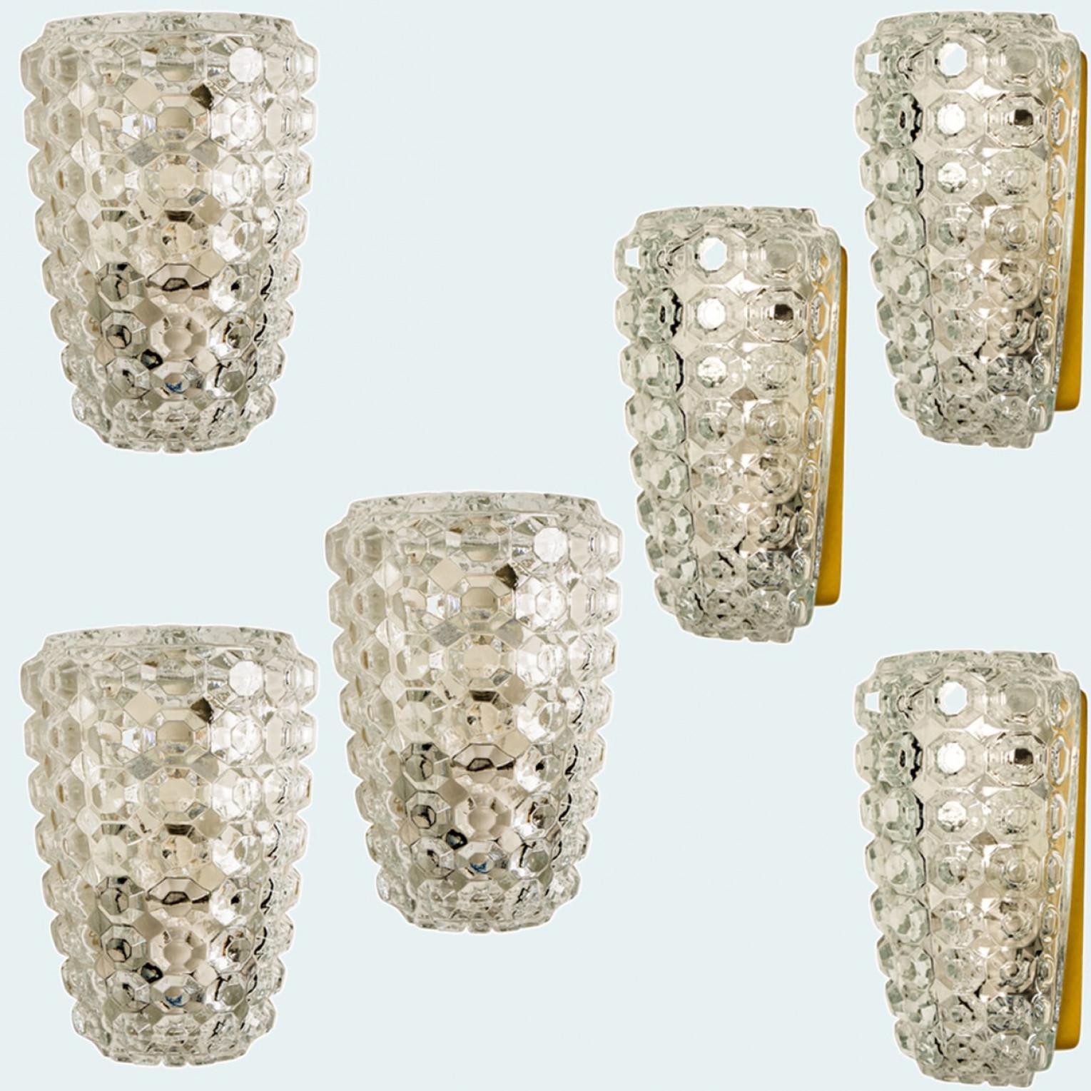 1 der 3 Paar Glaswandleuchten Sconces von Tynell für Glashütte, 1960 (20. Jahrhundert) im Angebot