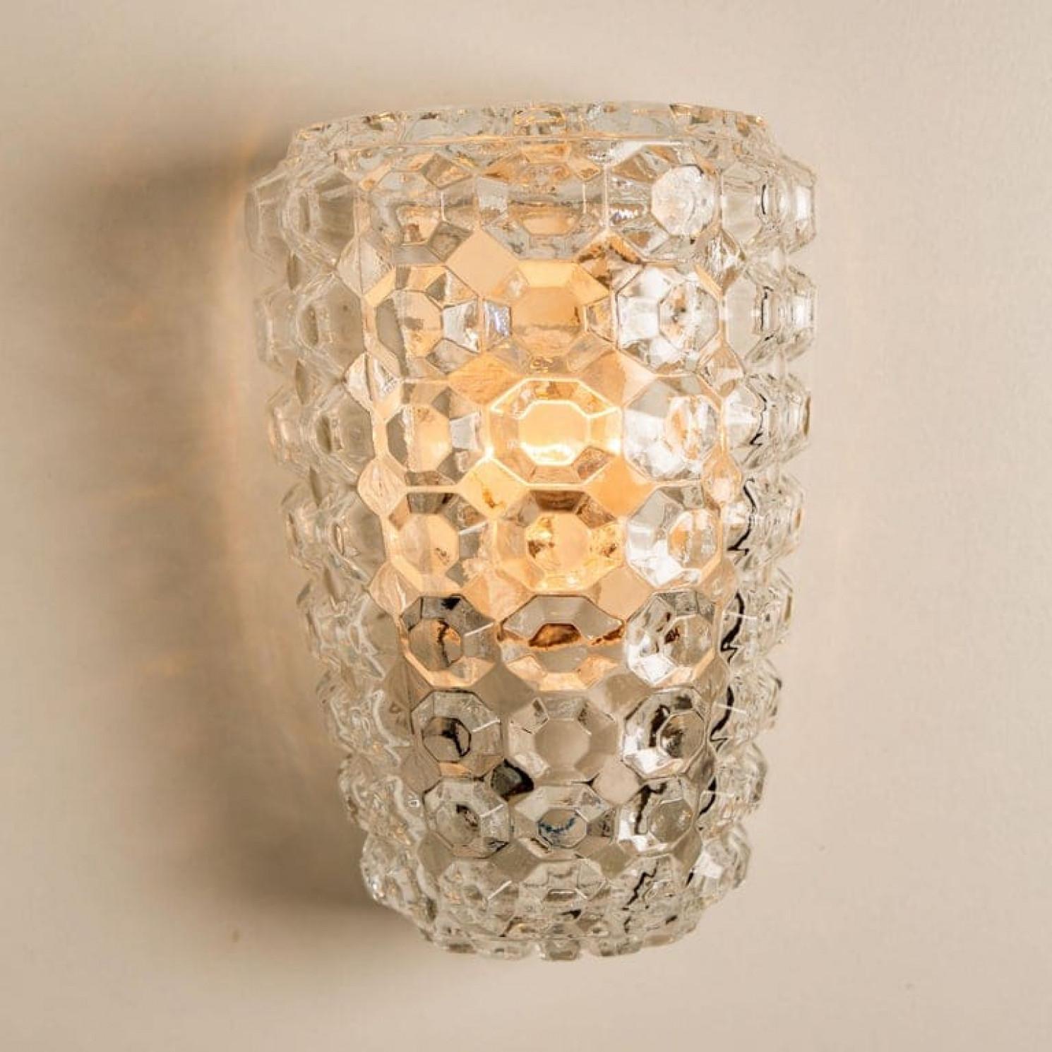 1 der 3 Paar Glaswandleuchten Sconces von Tynell für Glashütte, 1960 im Angebot 1