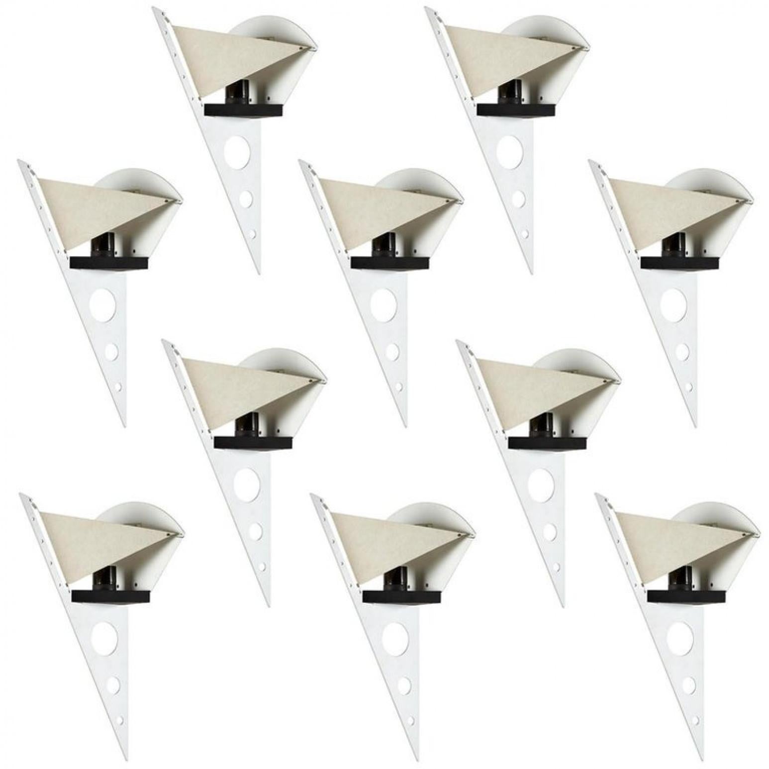 1 de los 3 pares de apliques Filicudara postmodernos de S. Lombardi para Artemide, 1980 Posmoderno en venta
