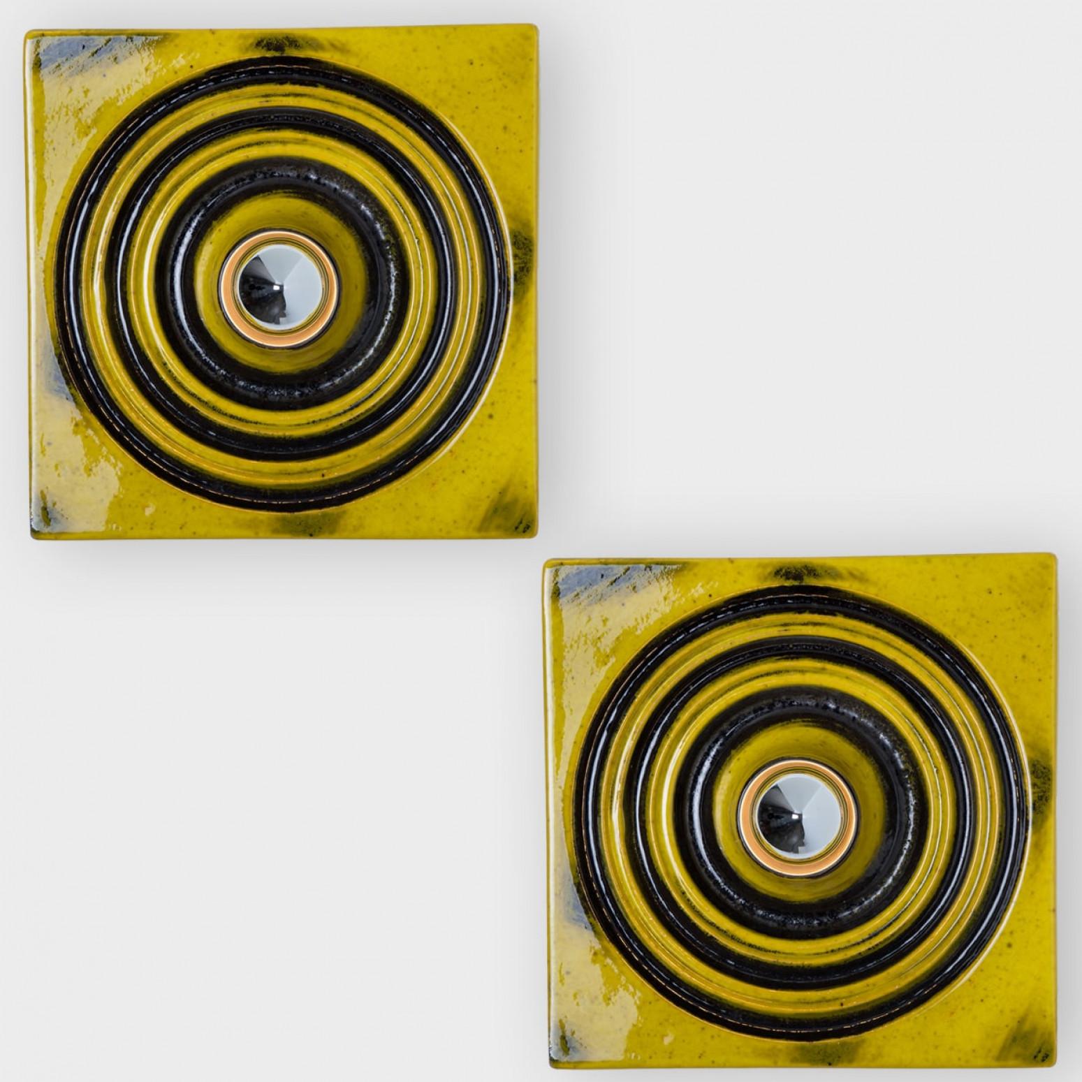 1 of the 3 Square Ceramic Wall Lights Fat Lava Style, 1970 im Angebot 2