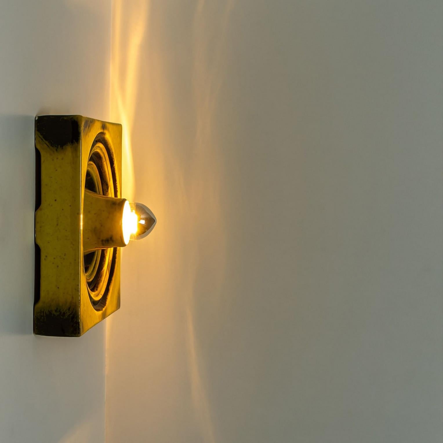 1 of the 3 Square Ceramic Wall Lights Fat Lava Style, 1970 im Angebot 3
