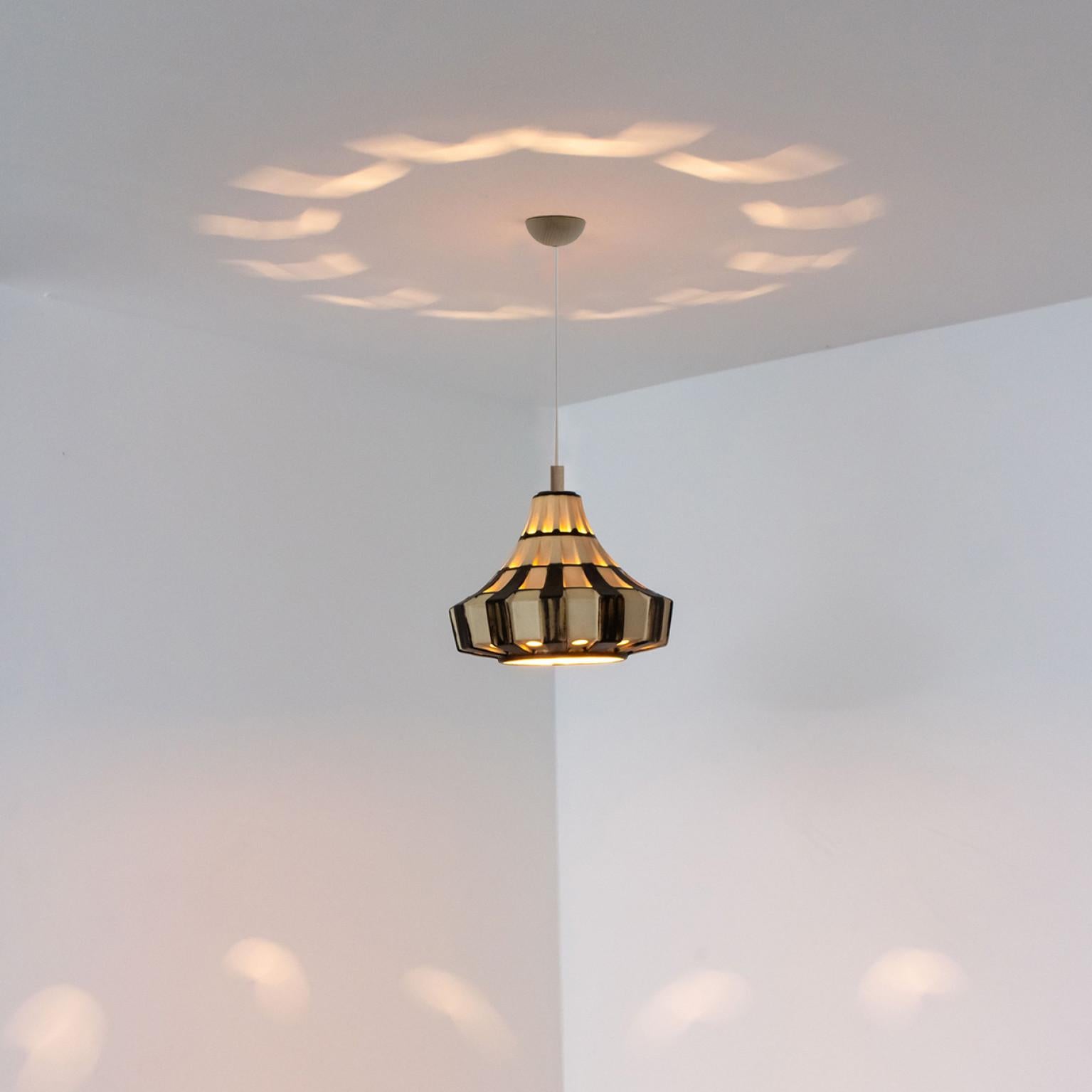 Late 20th Century 1 of the 3 Trumpet Ivory Brown Ceramic Pendant Light, Denmark, 1970 For Sale