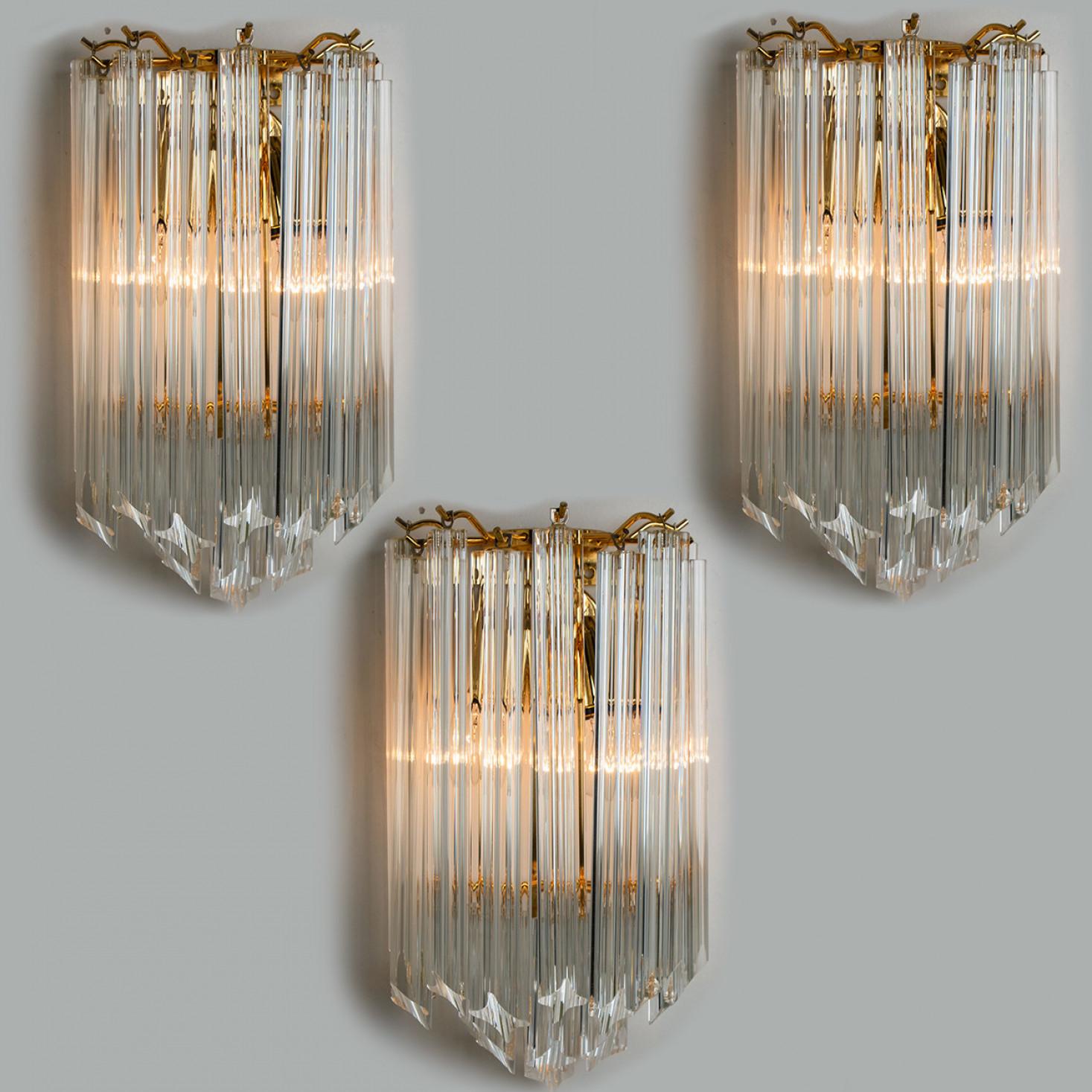 1 of the 3 Venini Style Triedroglass Tree Tears Clear Gold Glass Brass Sconces For Sale 6