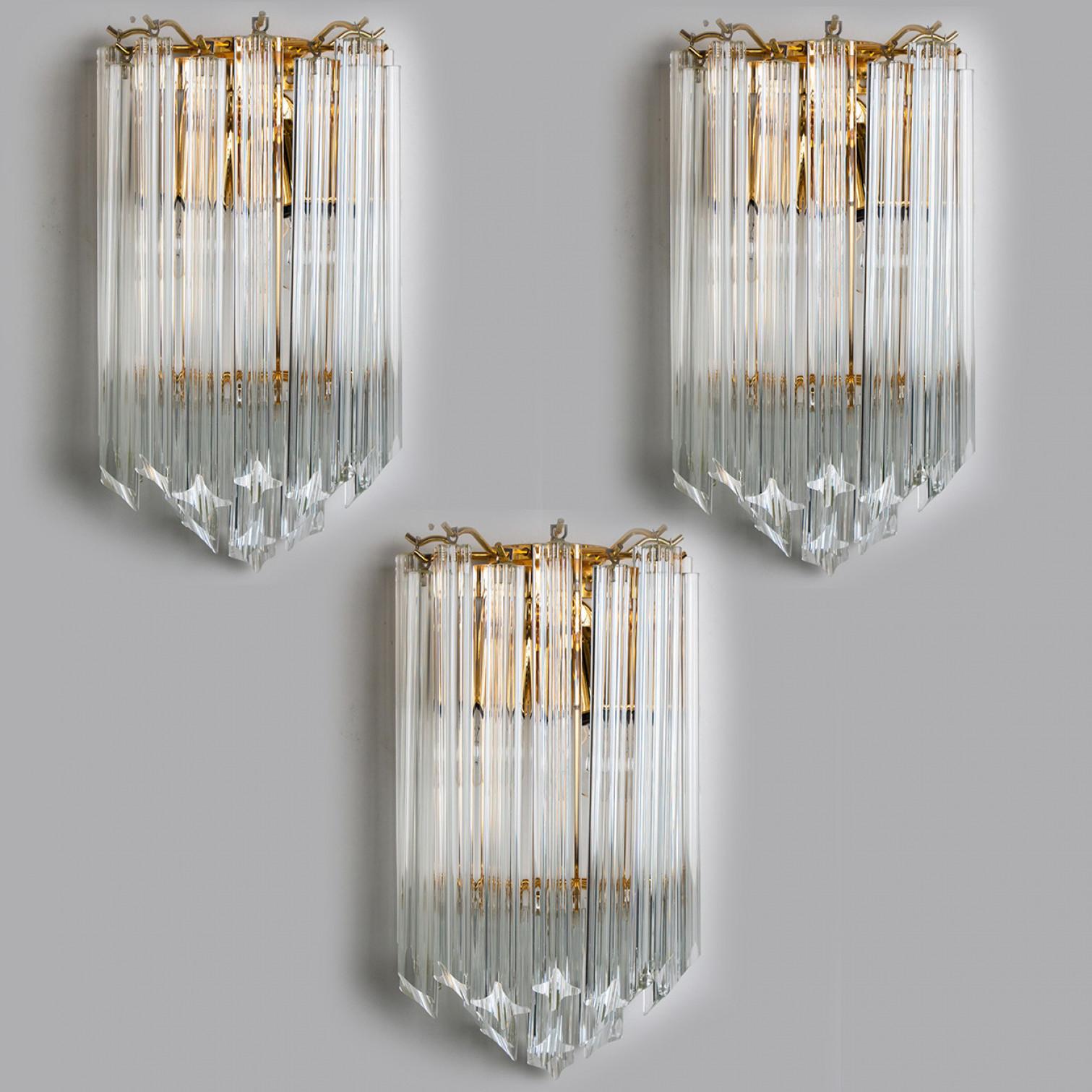 1 of the 3 Venini Style Triedroglass Tree Tears Clear Gold Glass Brass Sconces For Sale 7