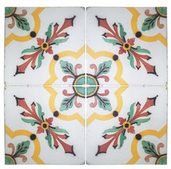 1 der 350 handgefertigten antiken Keramikfliesen von Devres, Frankreich, 1920er Jahre