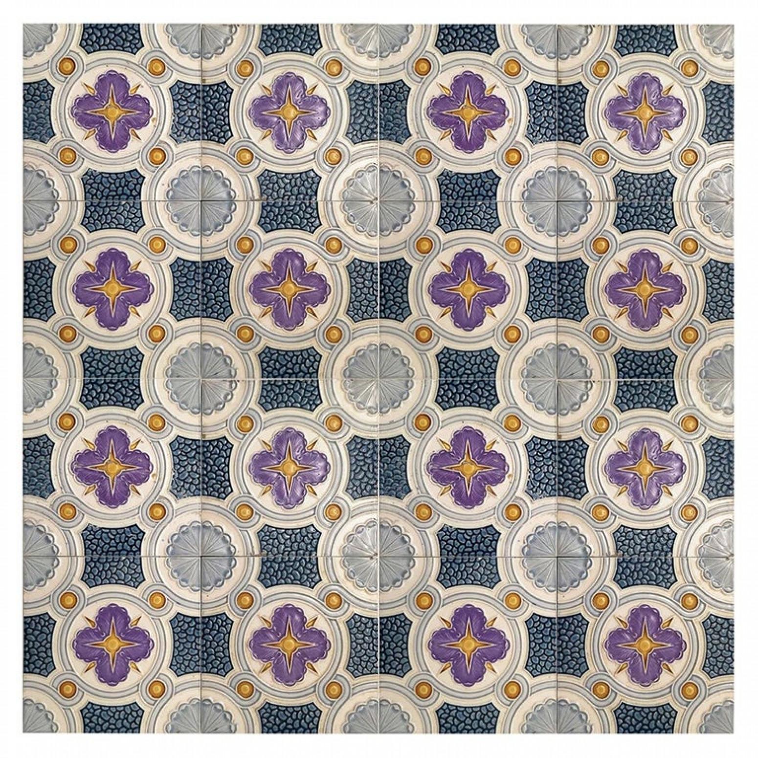 Artisanat 1 des 36 carreaux en relief uniques d'antiquités, vers 1920, Faïencerie de Bouffioulx en vente