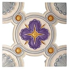 1 de los 36 Azulejos Antiguos en Relieve Únicos, circa 1920, Faiencerie de Bouffioulx