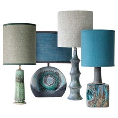 1 der 4 Blau-Grün-Braun-Keramiklampen mit individuellen Lampenschirmen von R. Houben