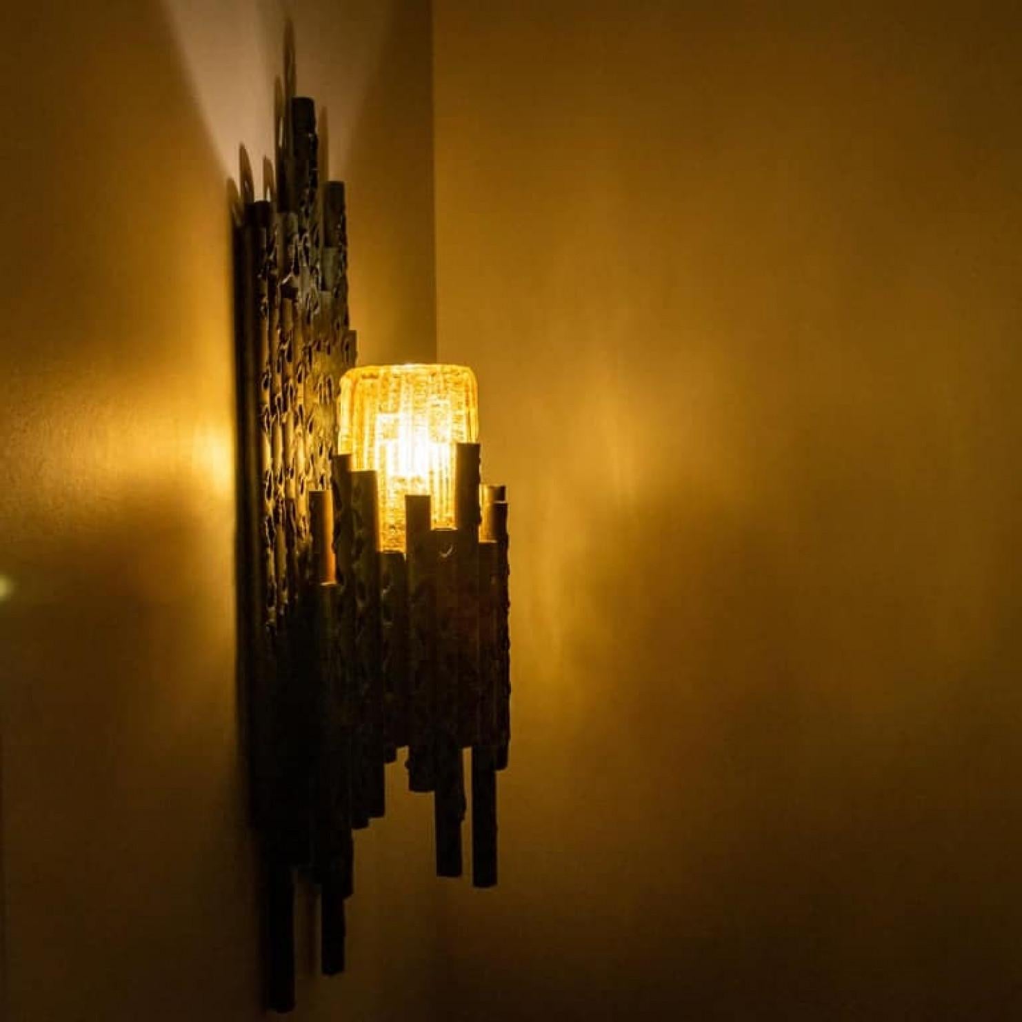 1 de los 4 Bollos de Pared Brutalistas con Cristal de Murano de Marcello Fantoni, años 60 siglo XX en venta