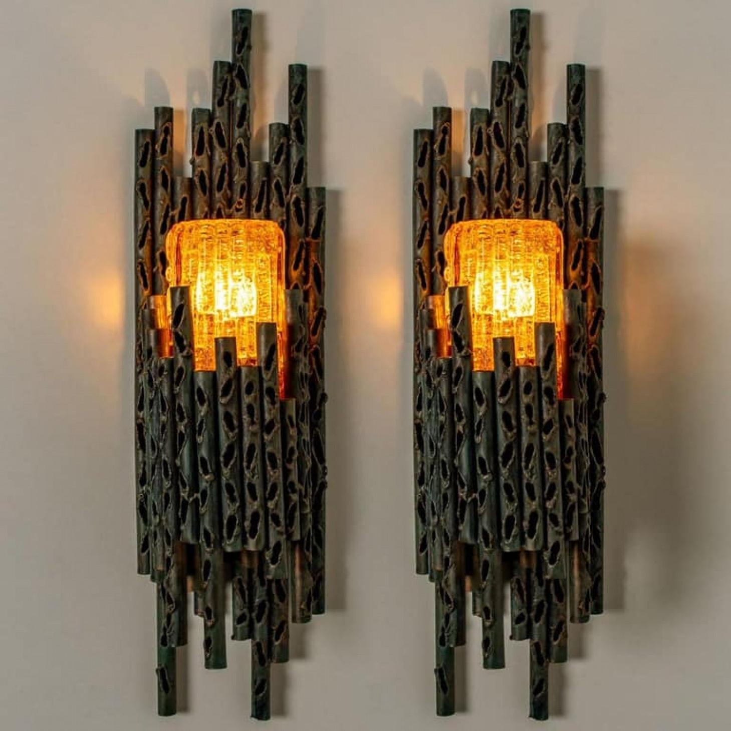 Métal 1 des 4 appliques murales brutalistes avec verre de Murano de Marcello Fantoni, années 1960 en vente