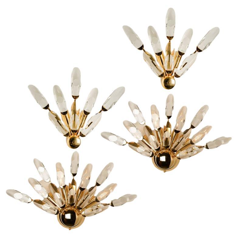 1 of the 4 Crystal Gilded Brass Sconces by Oscar Torlasco for Stilkronen For Sale