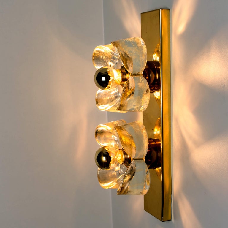 1 of the 4 Flower Wall Lights, Brass and Glass by Sische, 1970s For Sale 5