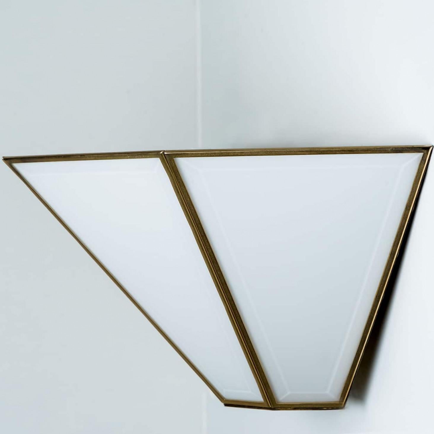 1 delle 4 applique geometriche in ottone dorato e bianco, 1970, Germania in vendita 3