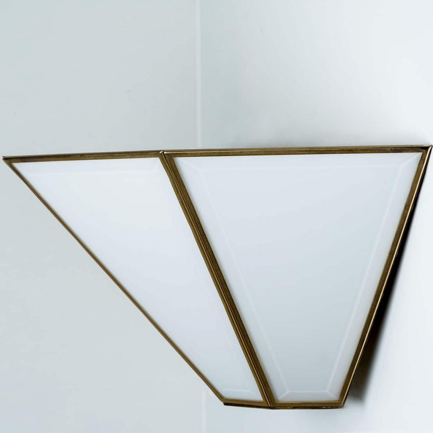 1 de los 4 apliques geométricos de latón dorado blanco, 1970, Alemania en venta 3