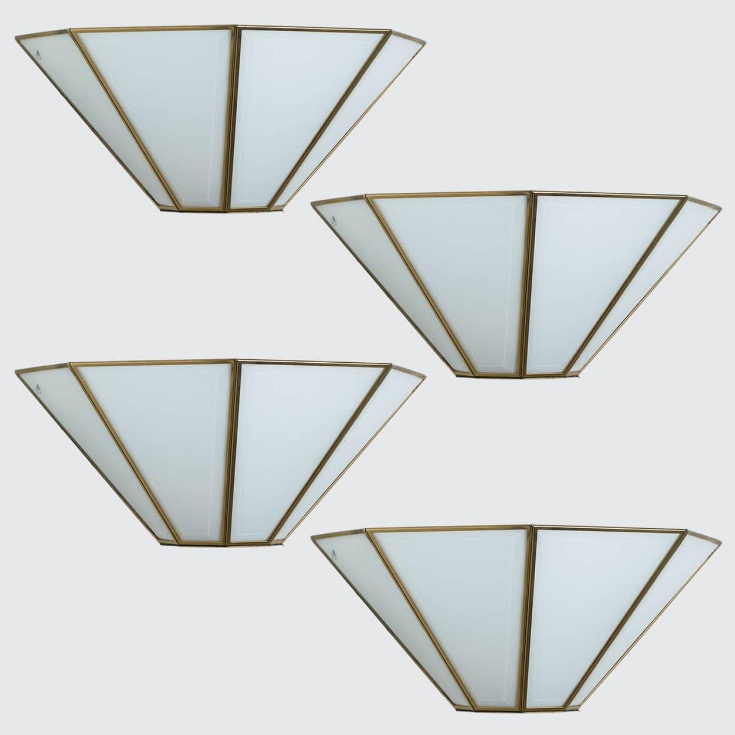 1 de los 4 apliques geométricos de latón dorado blanco, 1970, Alemania en venta 5