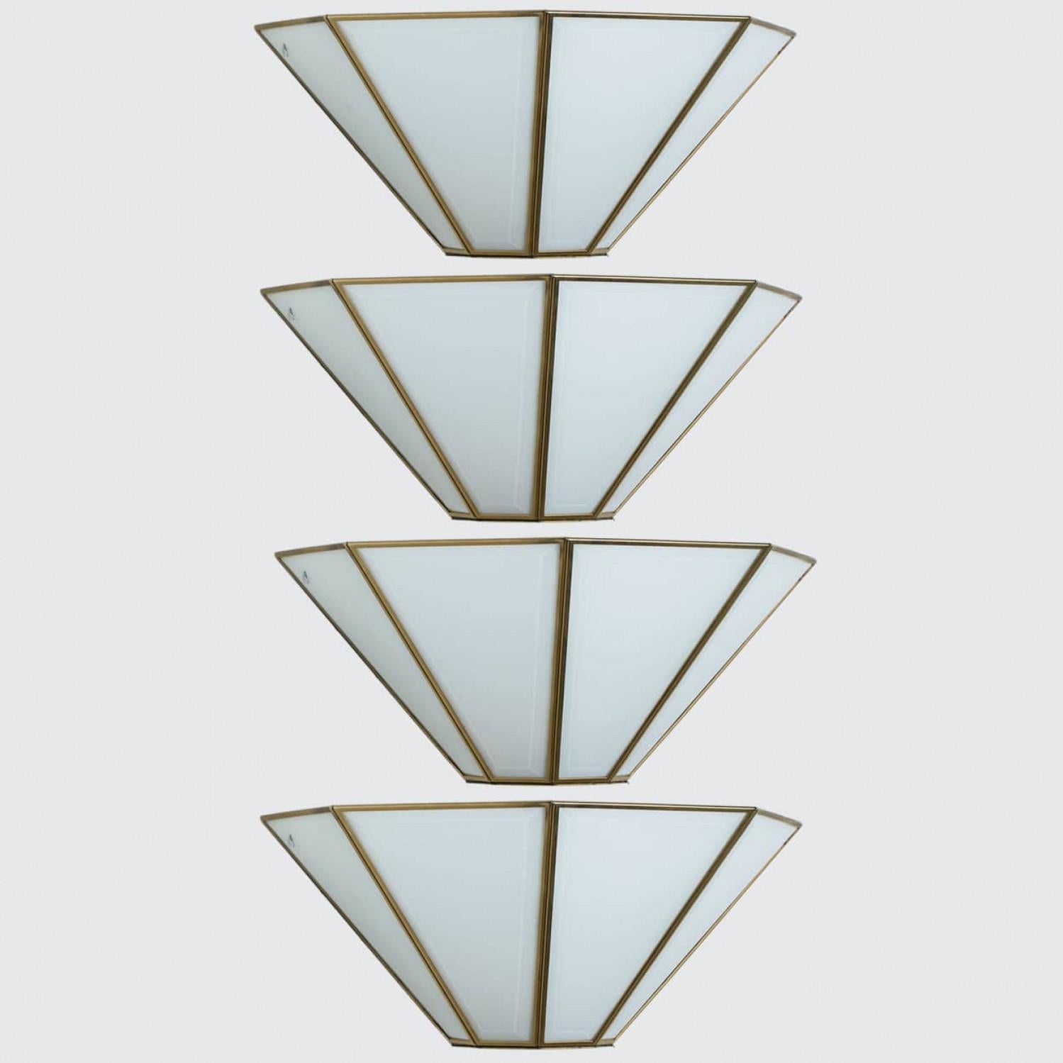 1 de los 4 apliques geométricos de latón dorado blanco, 1970, Alemania en venta 6