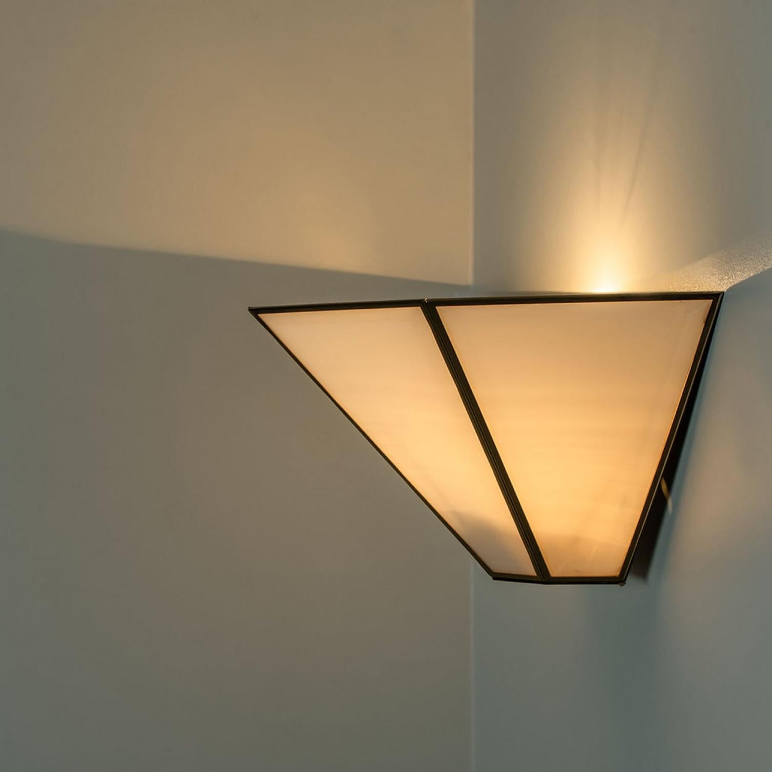 1 de los 4 apliques geométricos de latón dorado blanco, 1970, Alemania en venta 1