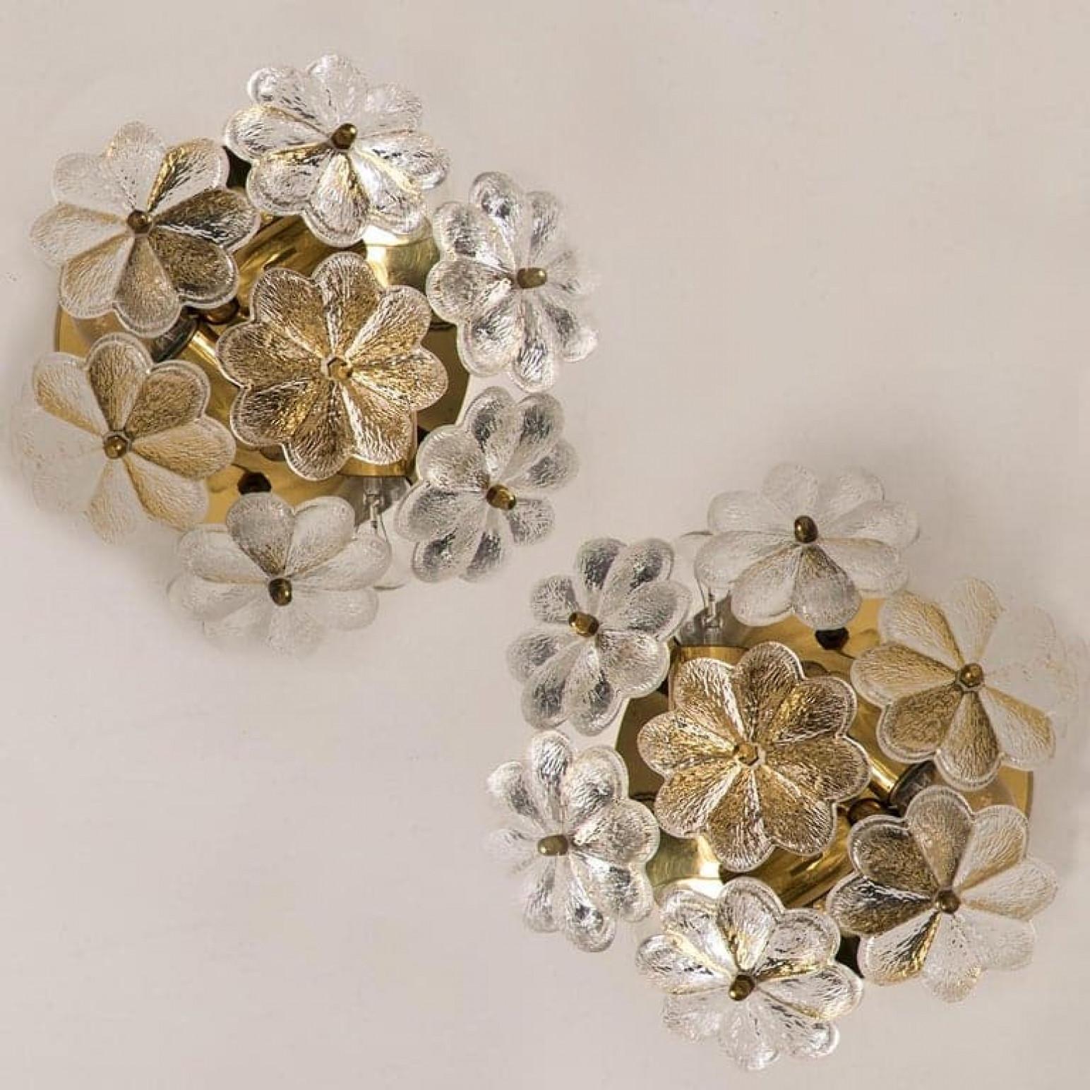 1 delle 4 applique floreali in vetro e ottone di Ernst Palme, anni '70 in vendita 8