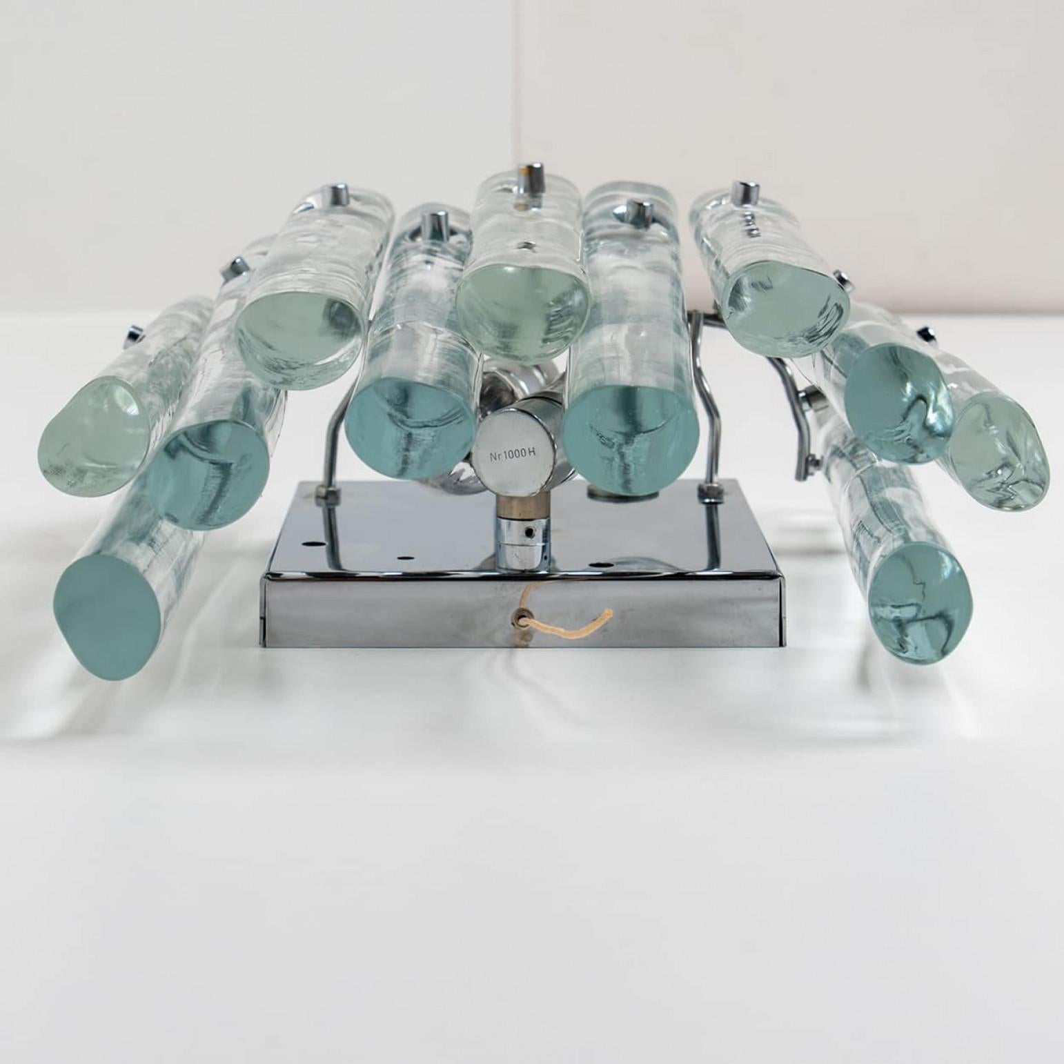 1 de las 4 Apliques de cristal hielo y cromo de Kinkeldey, años 70 en Bueno estado para la venta en Rijssen, NL
