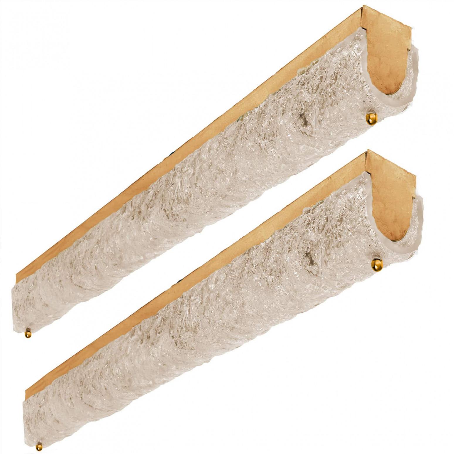 1 of the 4 Ice Glass Wall Light Fixtures with Brass by Hillebrand, Germany, 1960 in vendita 2