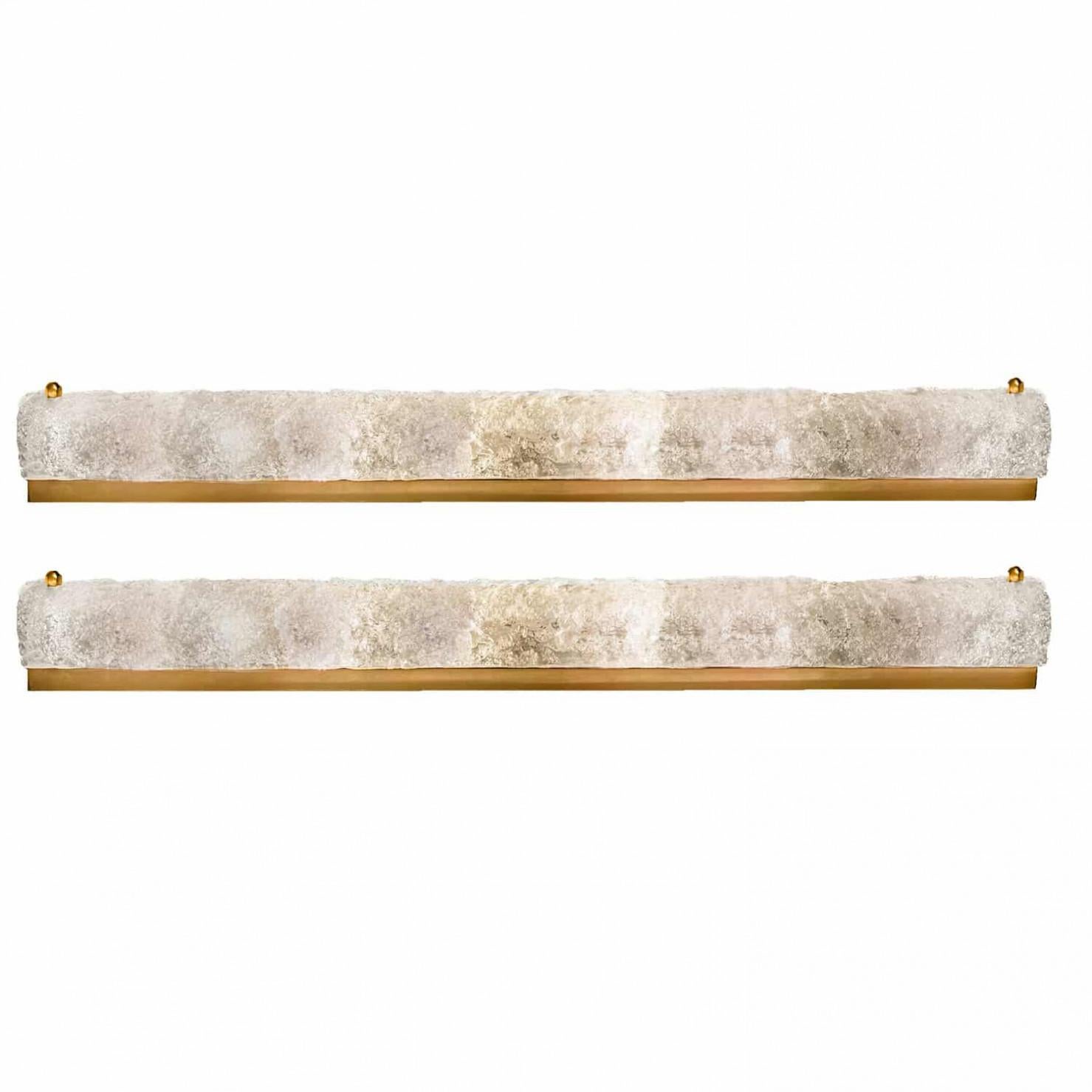 1 of the 4 Ice Glass Wall Light Fixtures with Brass by Hillebrand, Germany, 1960 in vendita 3