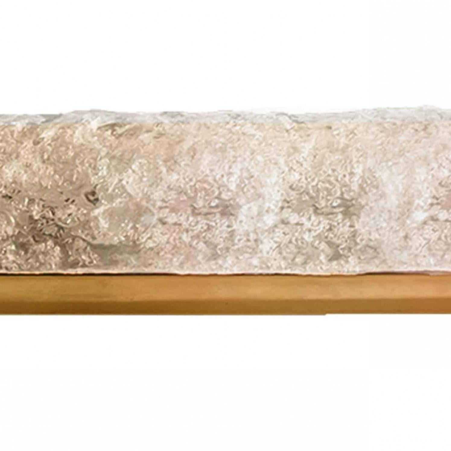 1 of the 4 Ice Glass Wall Light Fixtures with Brass by Hillebrand, Germany, 1960 Moderno de mediados de siglo