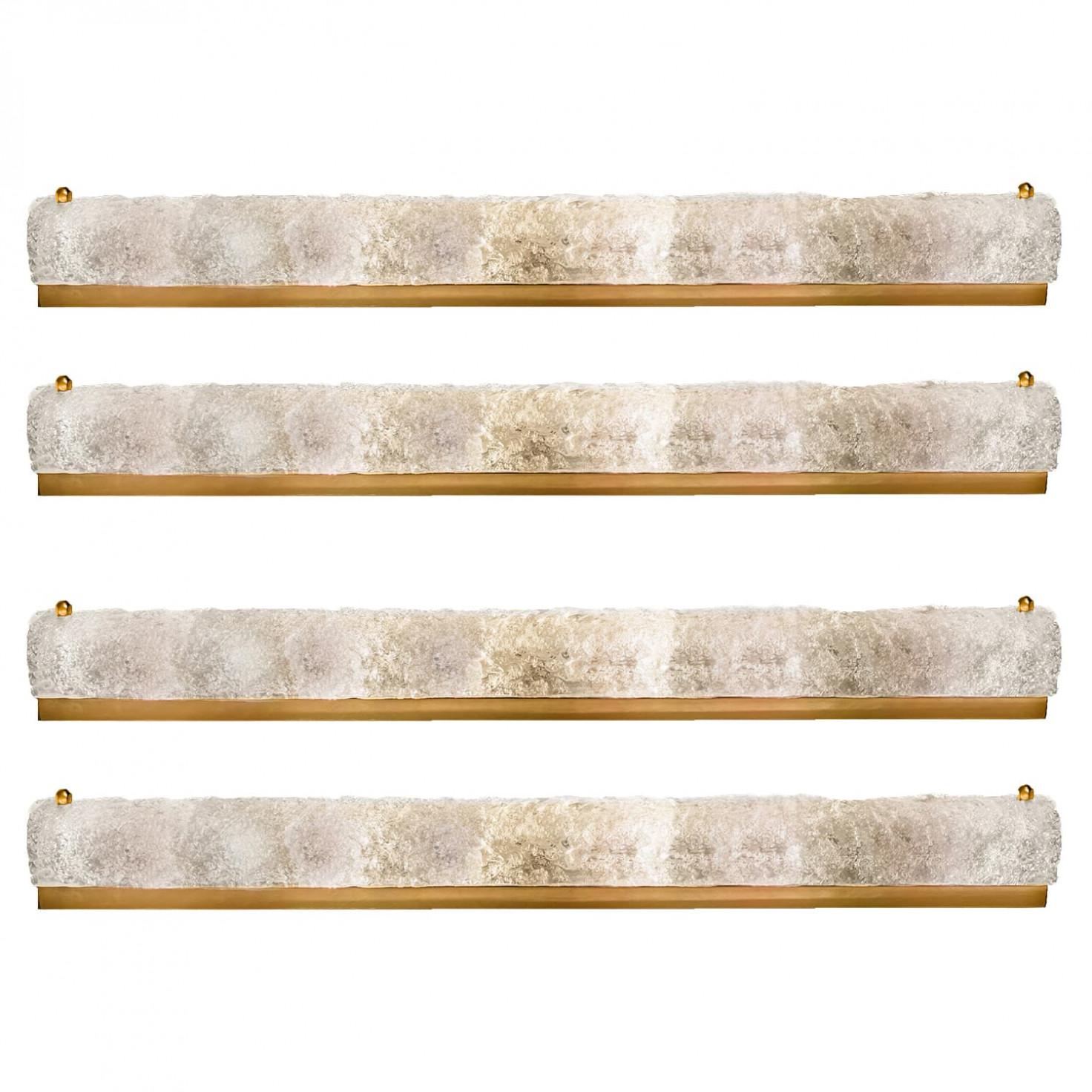 1 de los 4 apliques de cristal de hielo con latón de Hillebrand, Alemania, 1960 mediados del siglo XX