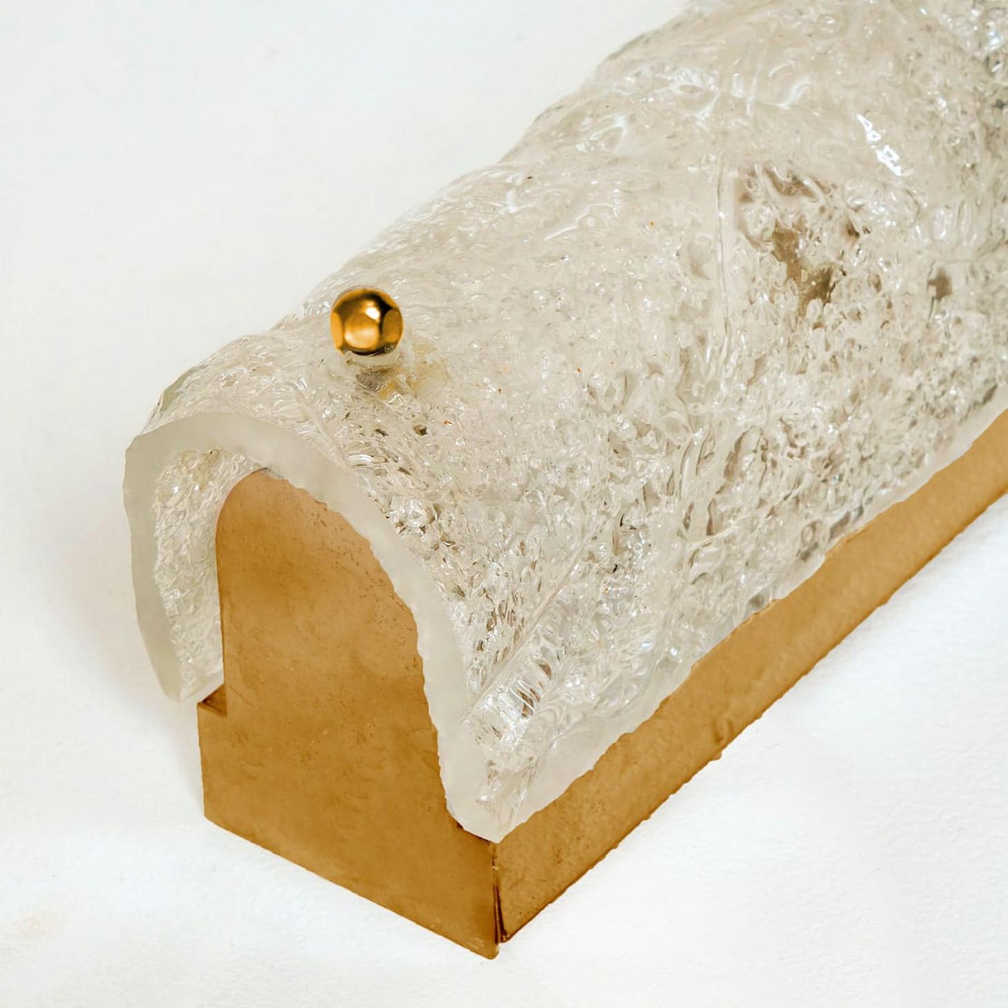 Vetro di Murano 1 of the 4 Ice Glass Wall Light Fixtures with Brass by Hillebrand, Germany, 1960 in vendita
