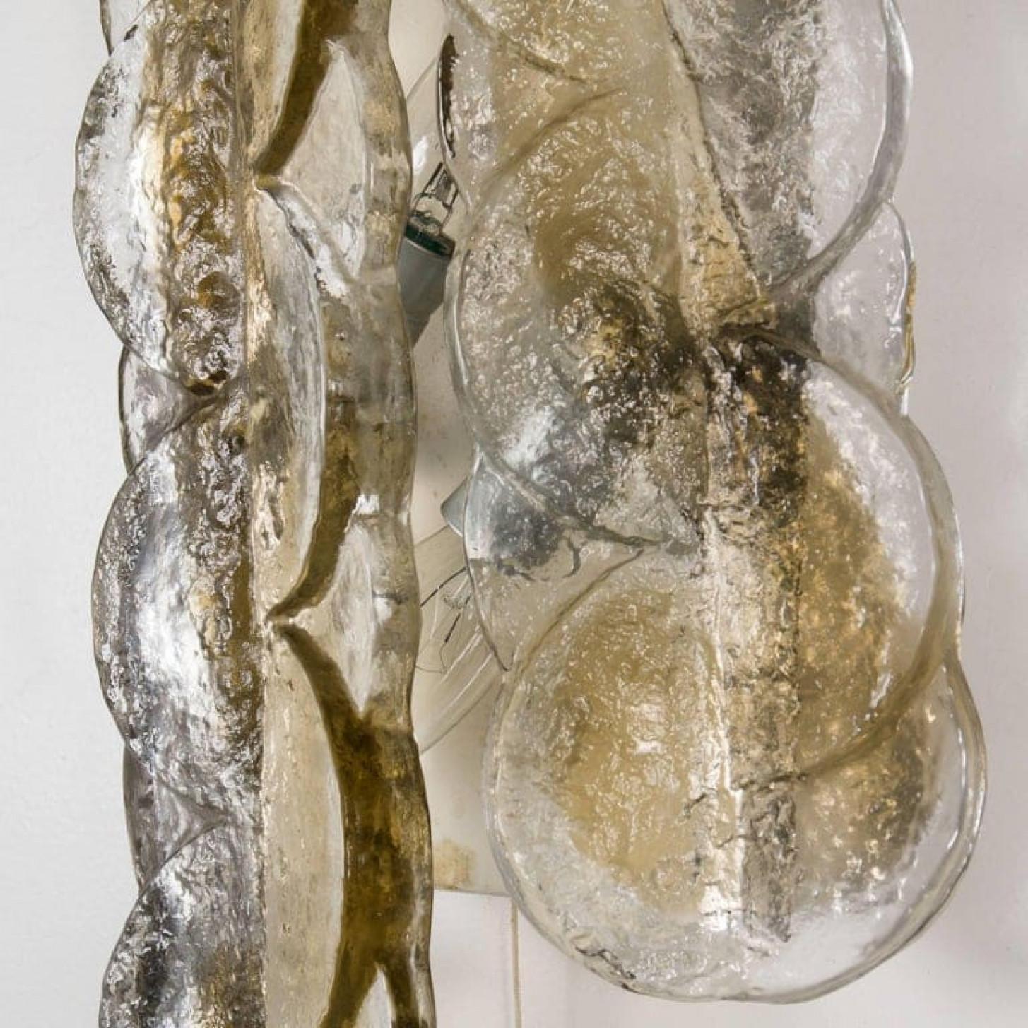 1 des 4 appliques murales Kalmar en verre de glace à motif tourbillon, Autriche, 1969 en vente 4