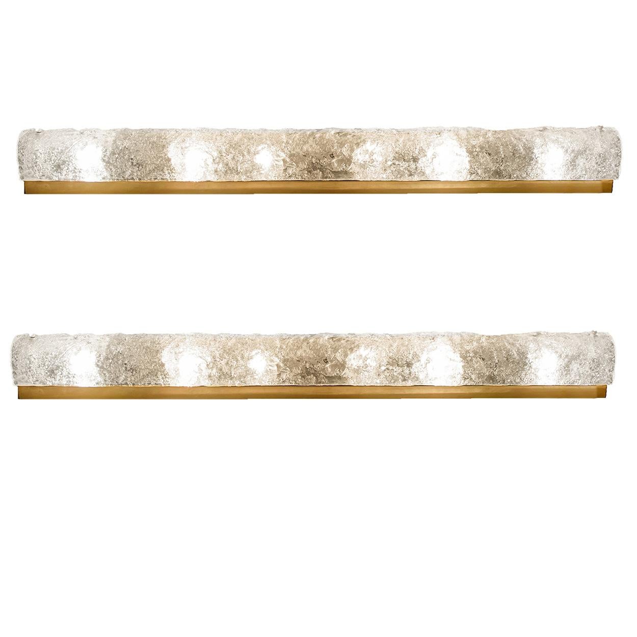 1 of the 4 Large Blown Murano Glass and Brass Wall Lights by Hillebrand 3