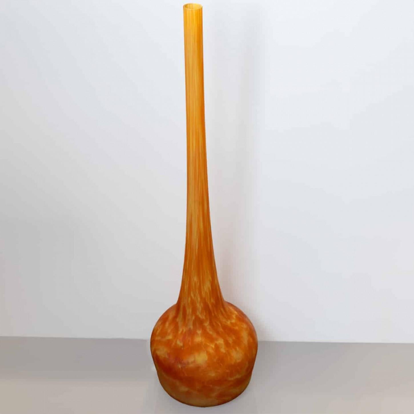 1 dei 4 grandi vasi Soliflores di Daum, Pâte de Verre arancione, Francia in vendita 1