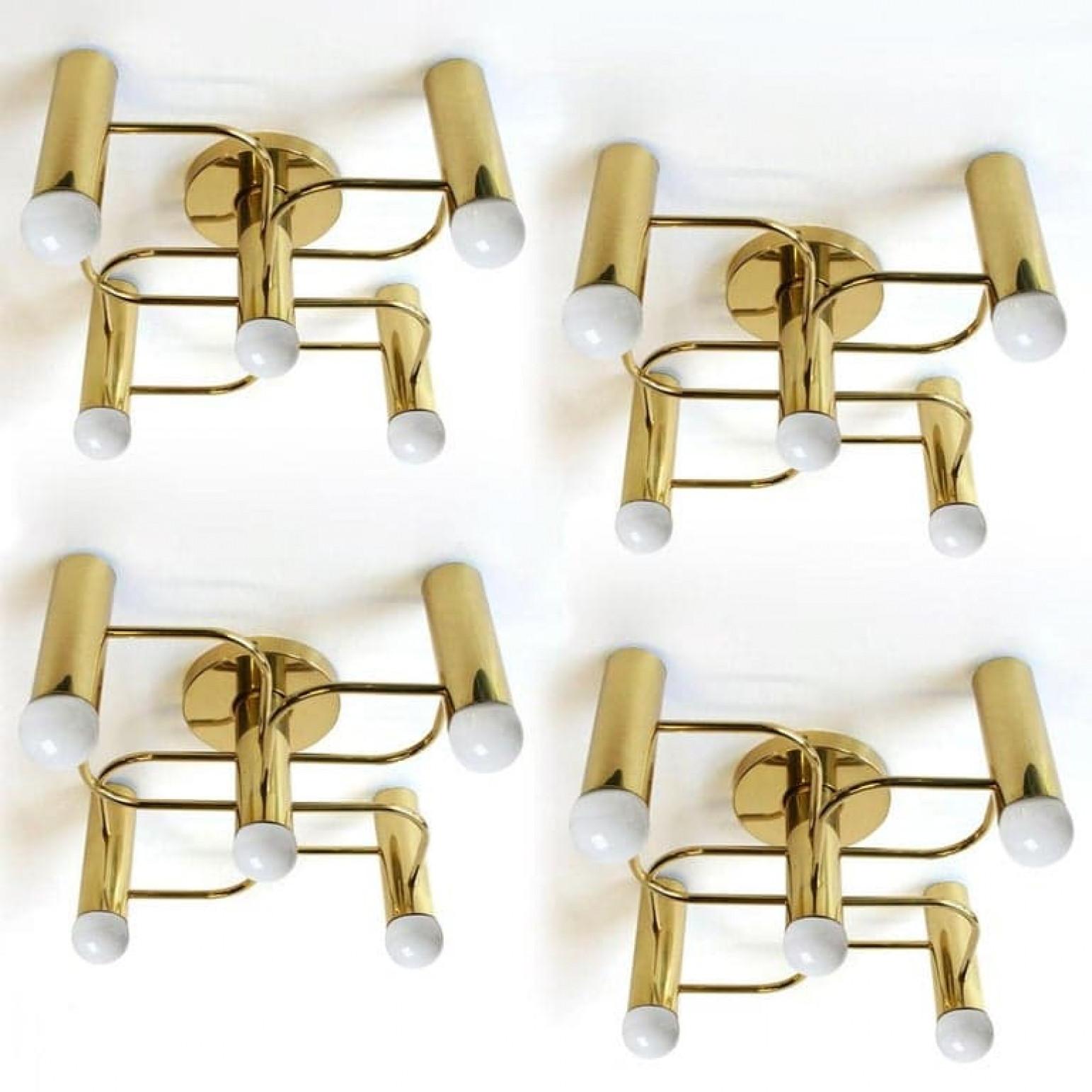 XX secolo 1 dei 4 Leola Sculptural Brass 5-Light Ceiling or Wall Flush Mount, anni '70 in vendita