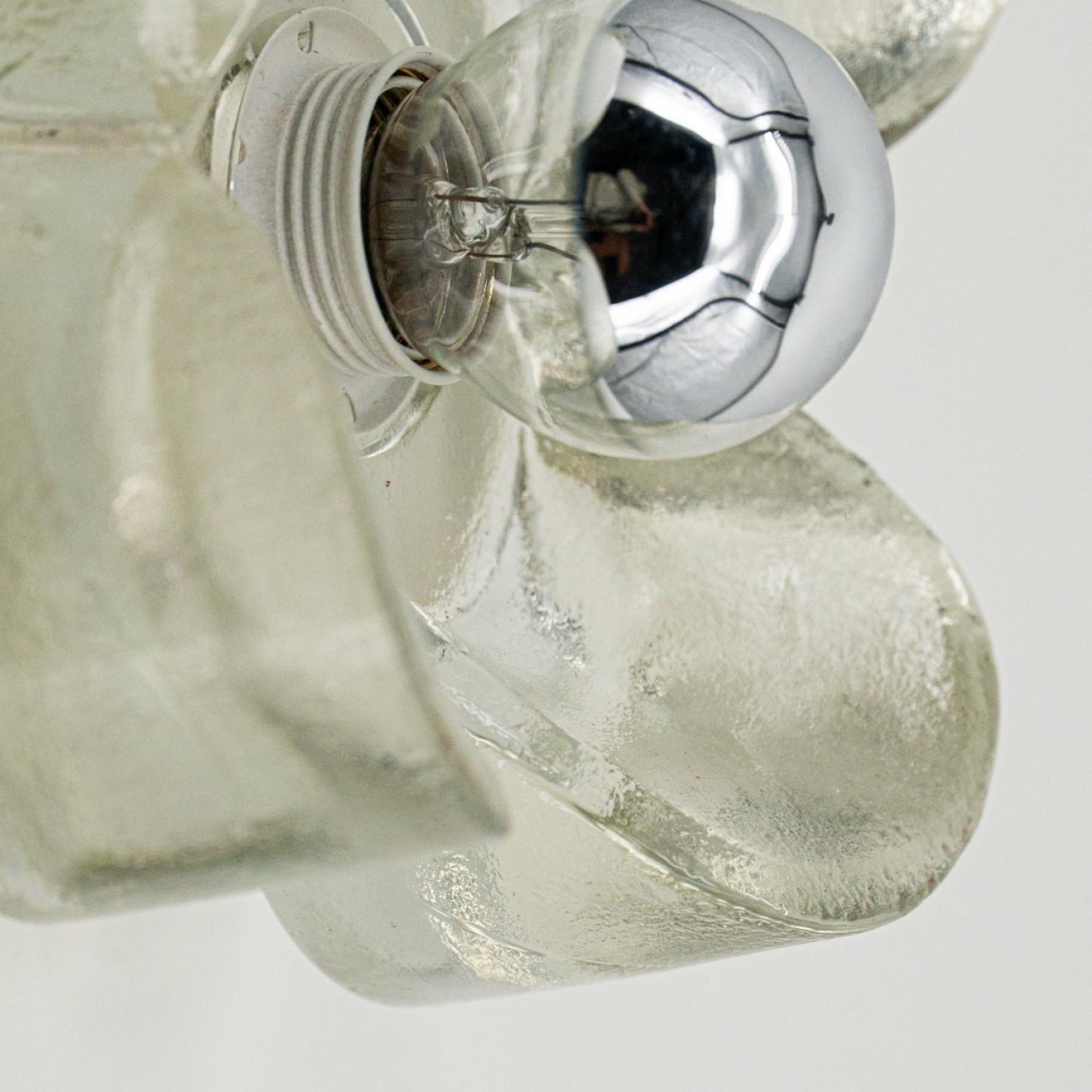 1 der 4 Paare von  Bubble Glass Wall Lights Flush Mounts Deutschland, 1970 (Sonstiges) im Angebot
