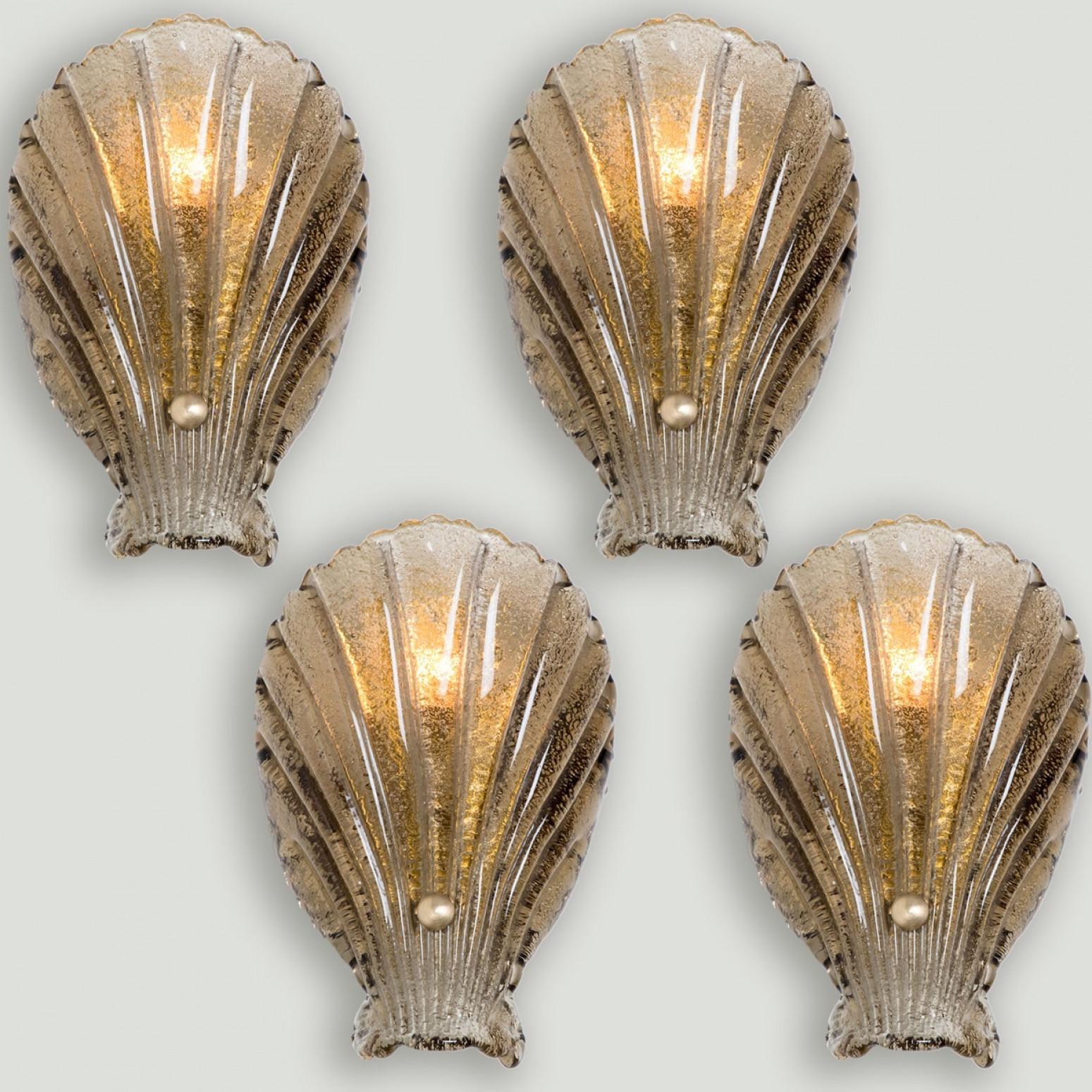 Mid-20th Century 1 of the 4 Shell Wall Lights Murano Glass, Italy, 1969 For Sale
