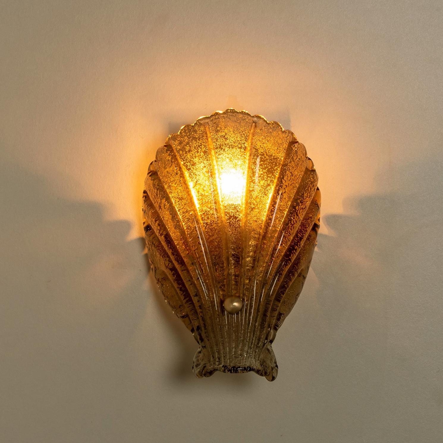 1 of the 4 Shell Wall Lights Murano Glass, Italy, 1969 For Sale 1