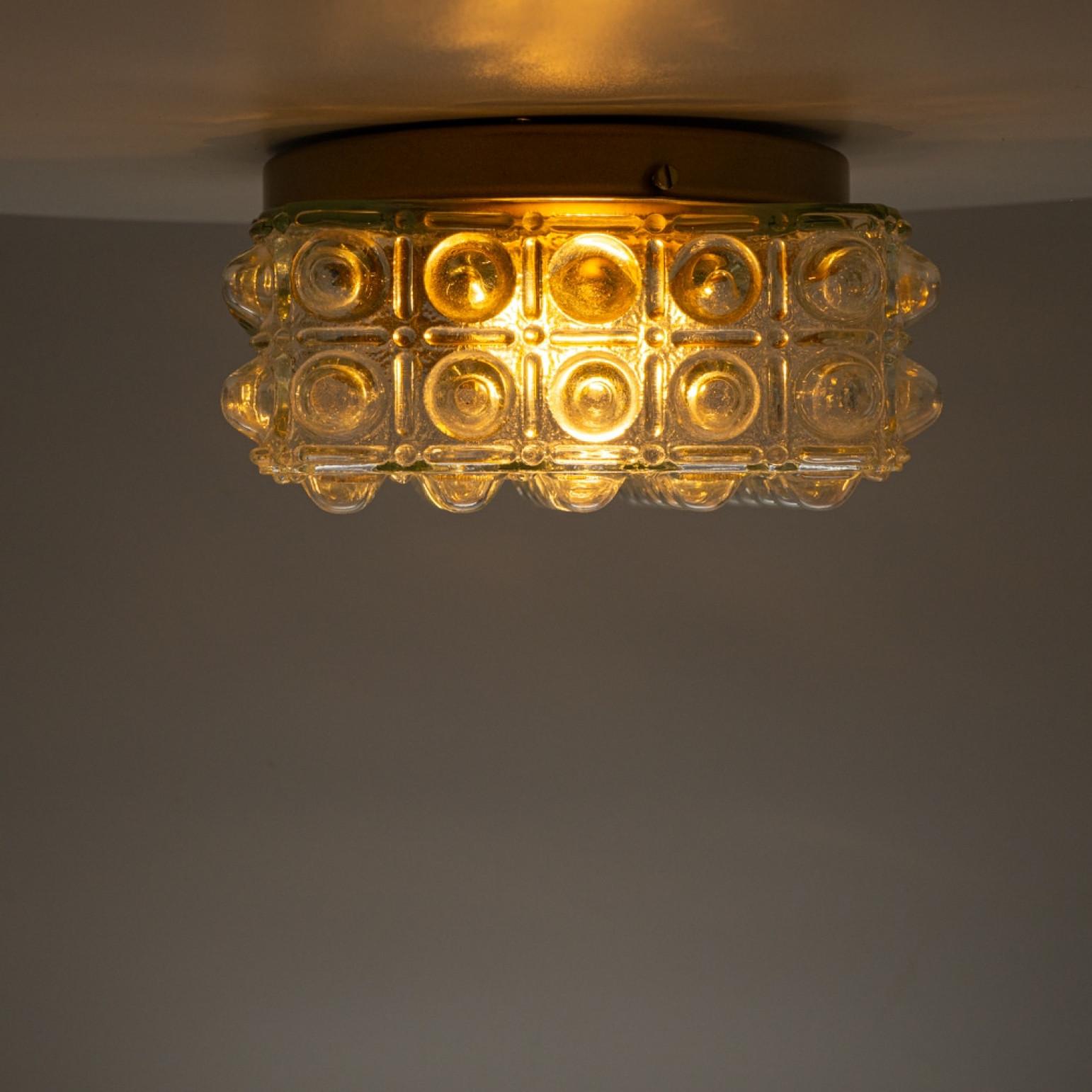 1 der 4 quadratischen Bubble Glass Flush Mount Wandleuchten von Helena Tynell, 1960 (Sonstiges) im Angebot