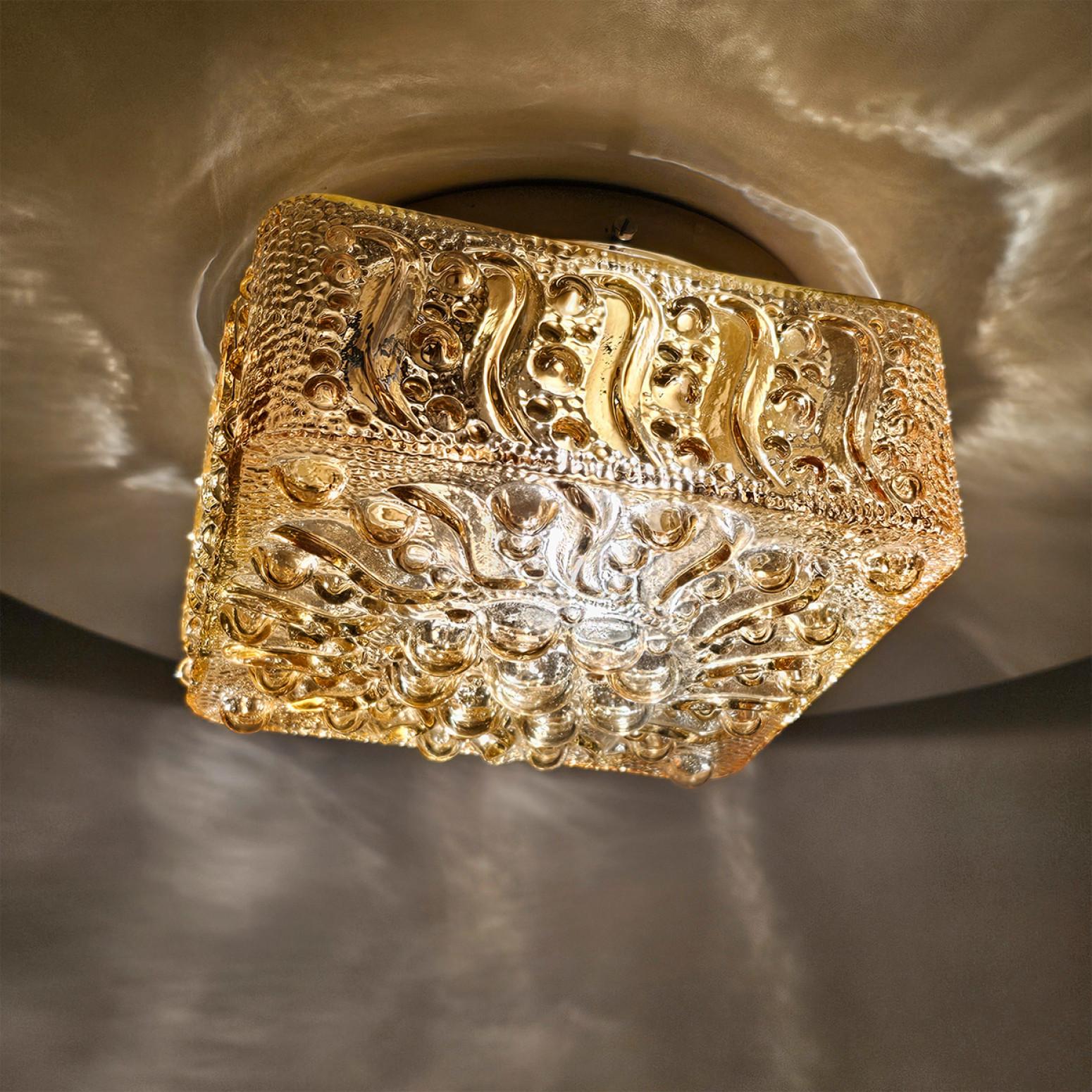 1 of the 4 Square Sun Amber Bubble Glass Wall Light by Helena Tynell In Good Condition For Sale In Rijssen, NL