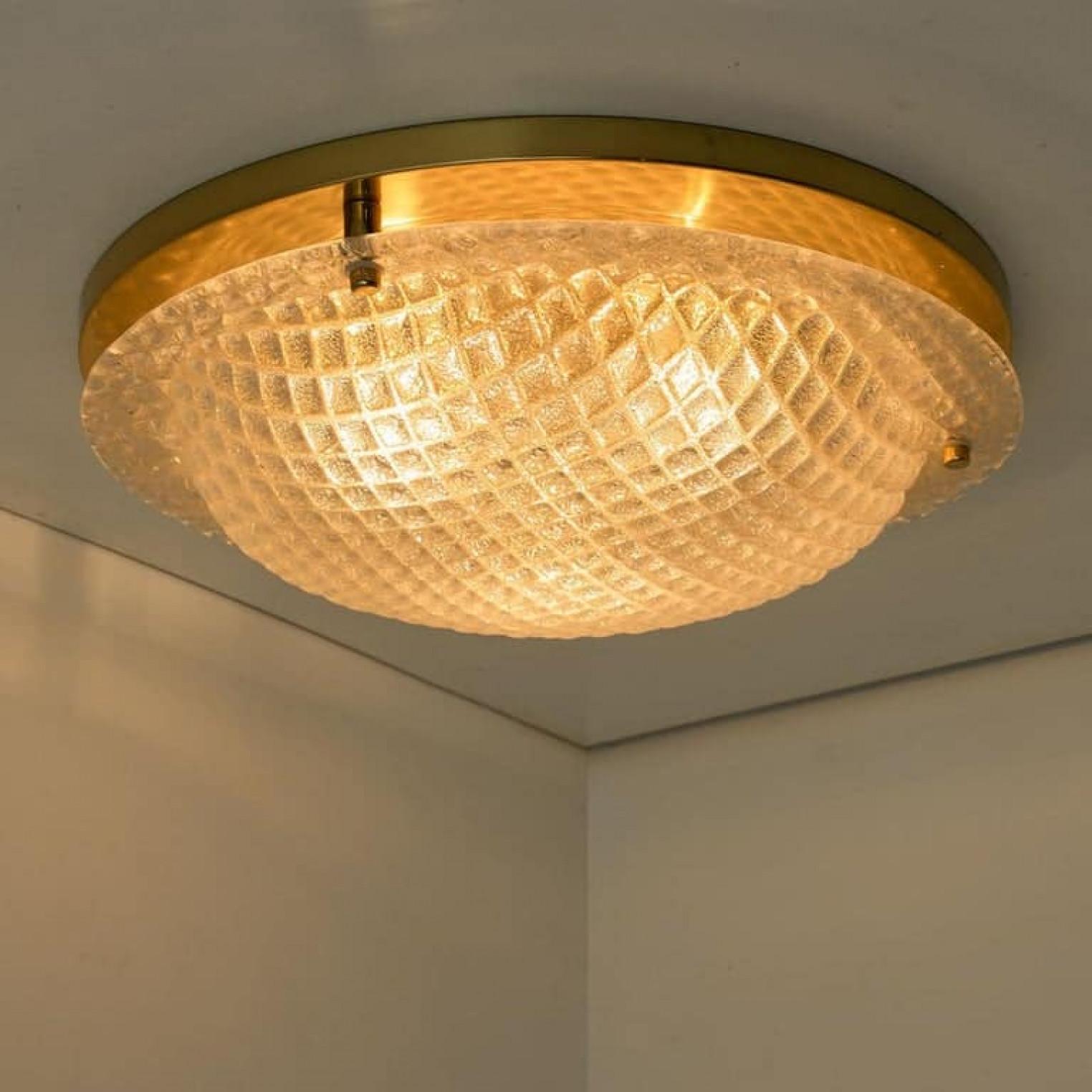 1 of the 4 Textured Murano Flush Mount / Wall Light by Hillebrand, 1970 For Sale 2