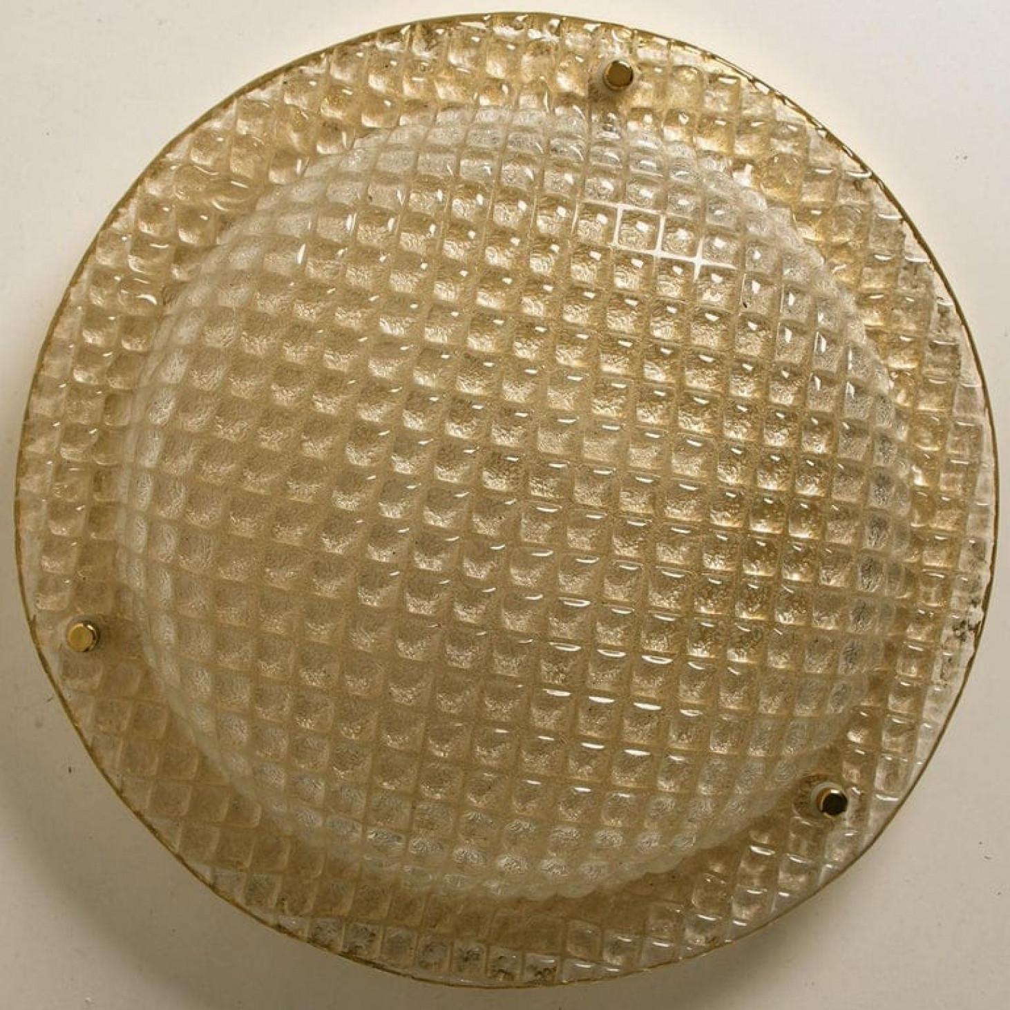 1 of the 4 Textured Murano Flush Mount / Wall Light by Hillebrand, 1970 In Good Condition For Sale In Rijssen, NL
