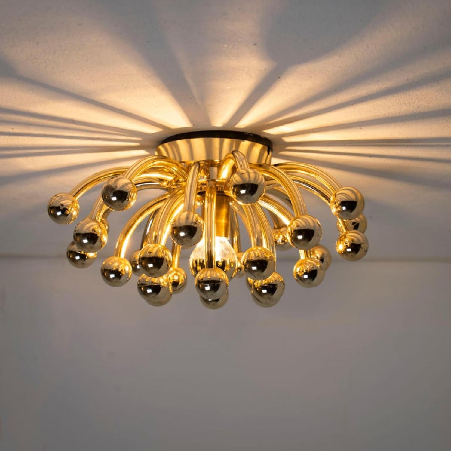 1 of the 4 Valenti Luce Pistillino Wall Lights, Italy, 1970 For Sale 5