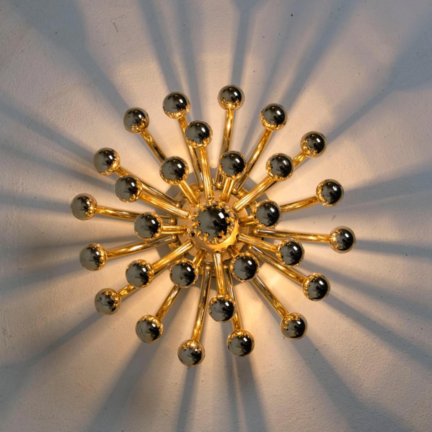 1 of the 4 Valenti Luce Pistillino Wall Lights, Italy, 1970 For Sale 6
