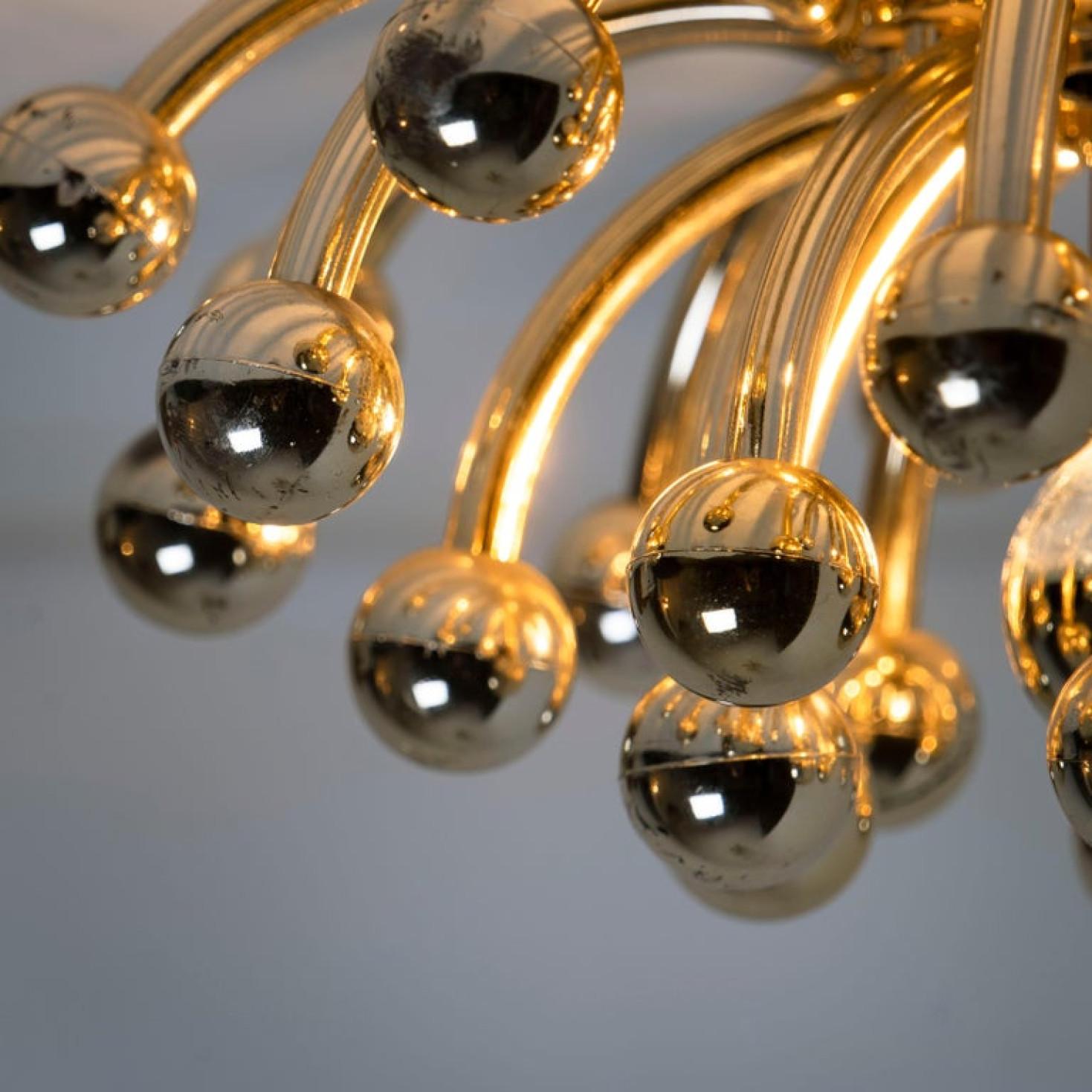 Late 20th Century 1 of the 4 Valenti Luce Pistillino Wall Lights, Italy, 1970 For Sale