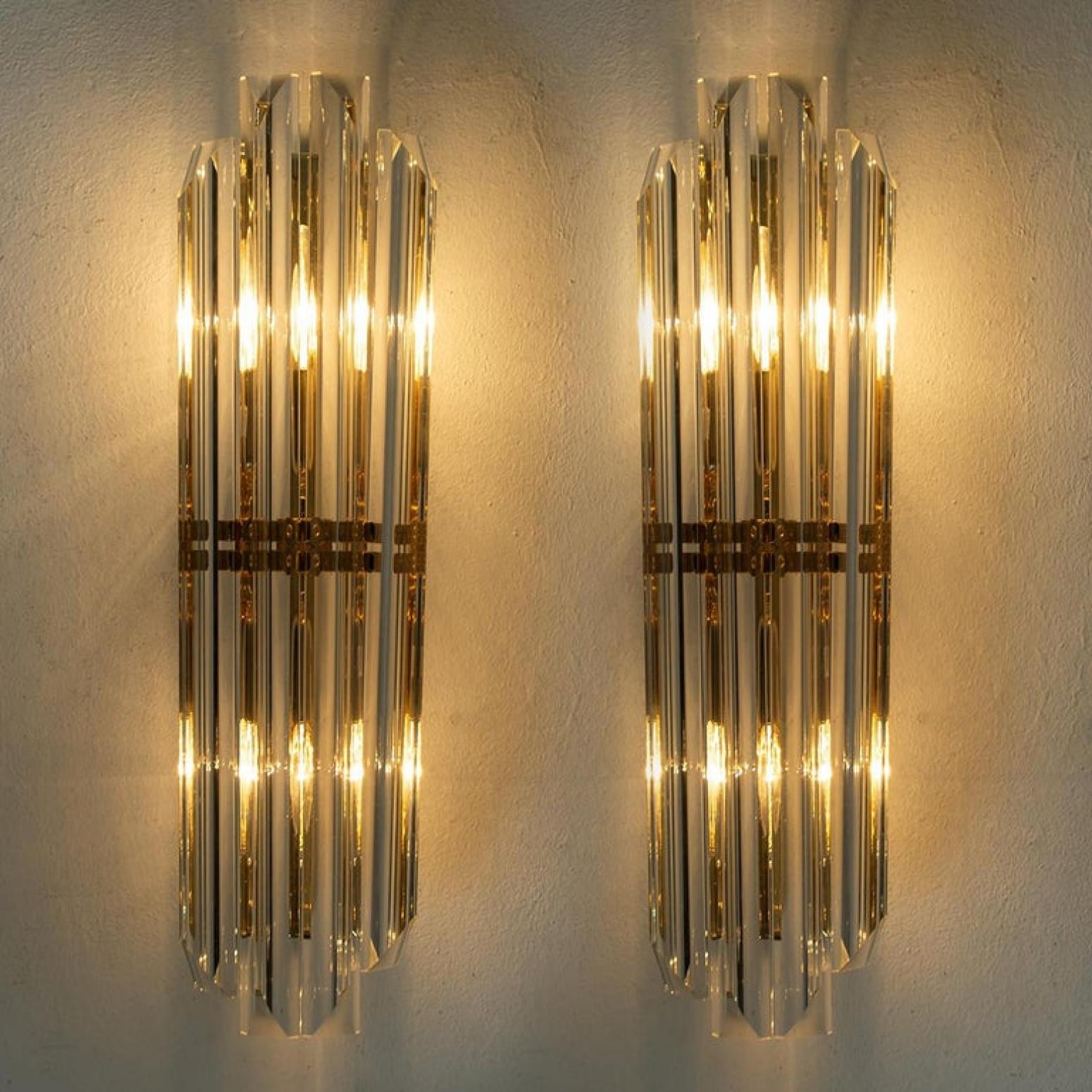 Plated 1 of the 4 Venini Style Murano Glass and Gilt Brass Sconces, Italy For Sale