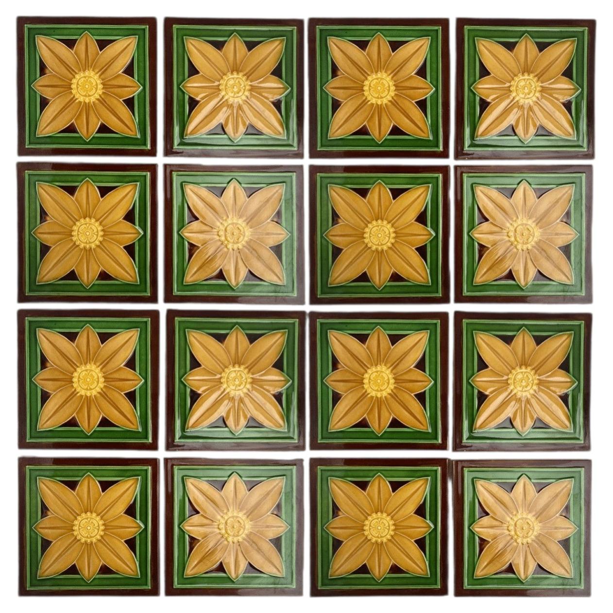 1 delle 40 piastrelle a rilievo smaltate Art Deco di Gilliot, Hemiksem, circa 1920