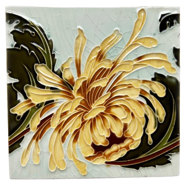 1 des 42 carreaux Art Nouveau, par Gilliot Hemiksem, Belgique, vers les années 1930
